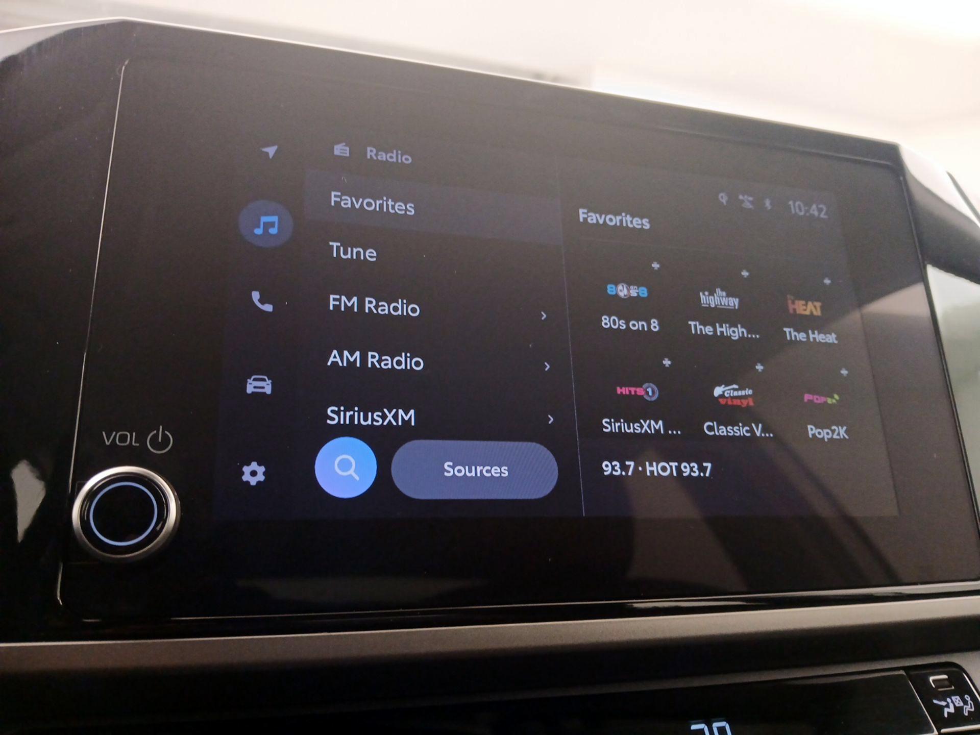 Thumbnail: 2025 Toyota Camry - 16