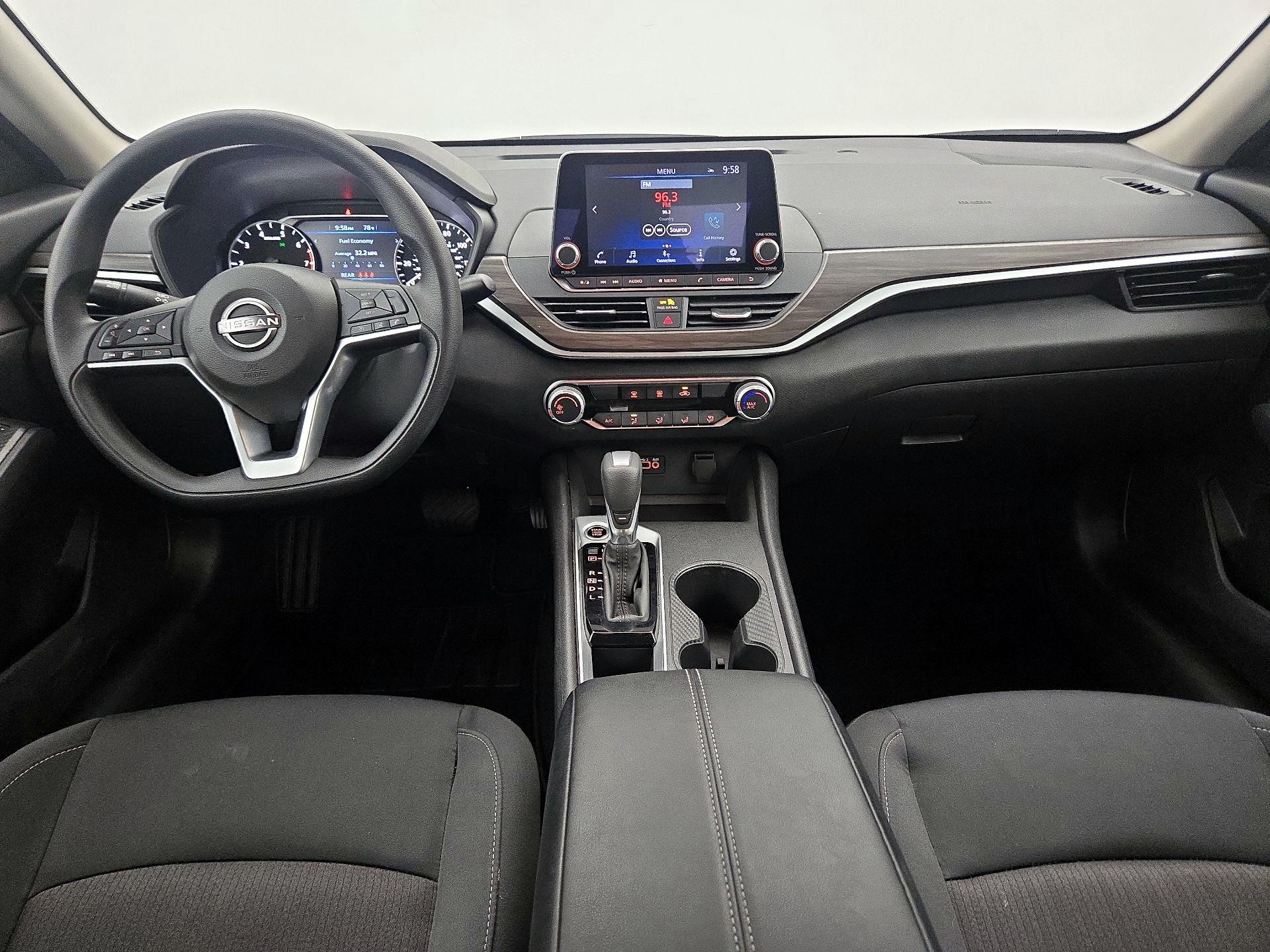 Thumbnail: 2025 Nissan Altima - 9