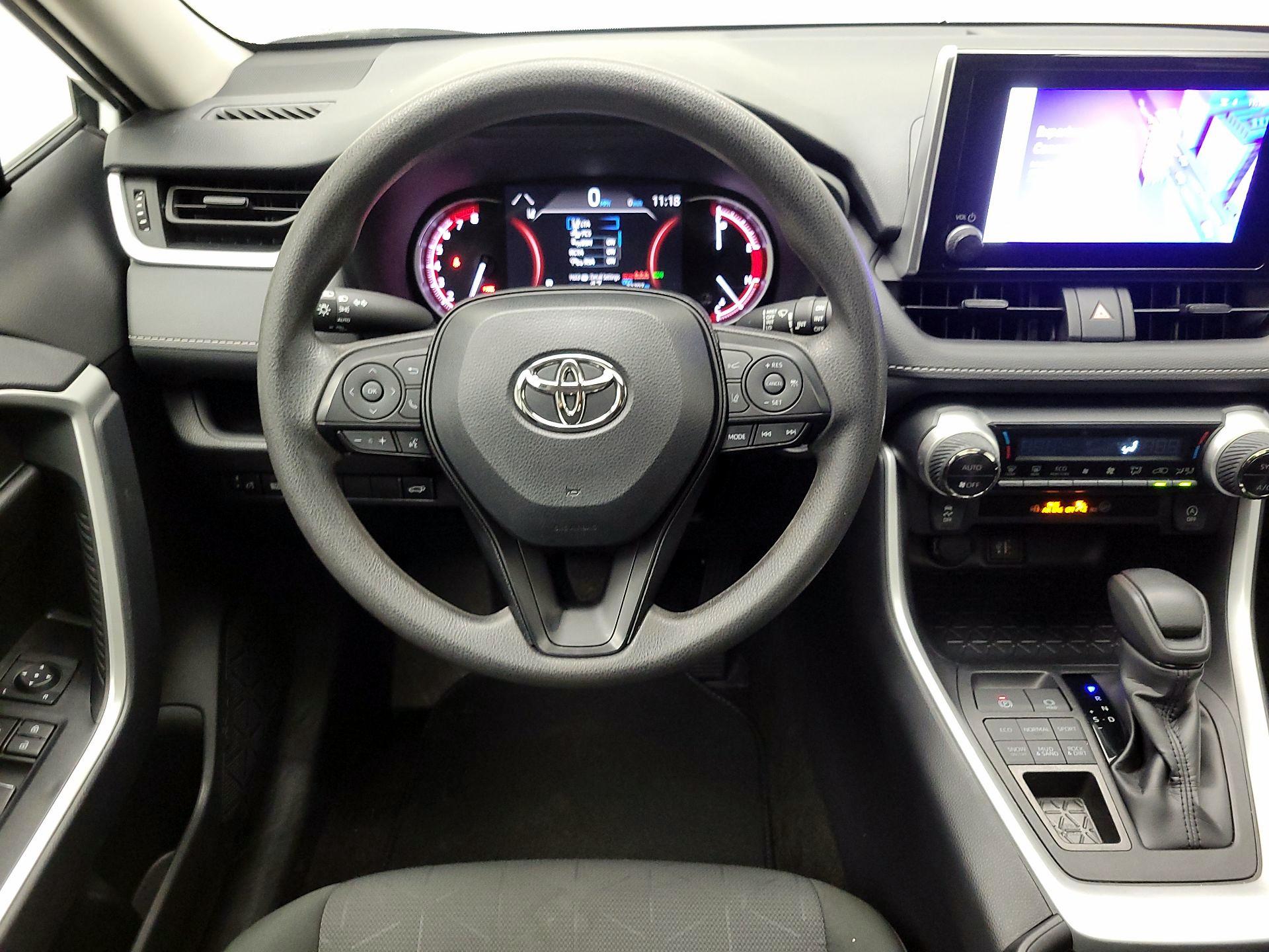 Thumbnail: 2025 Toyota RAV4 - 10