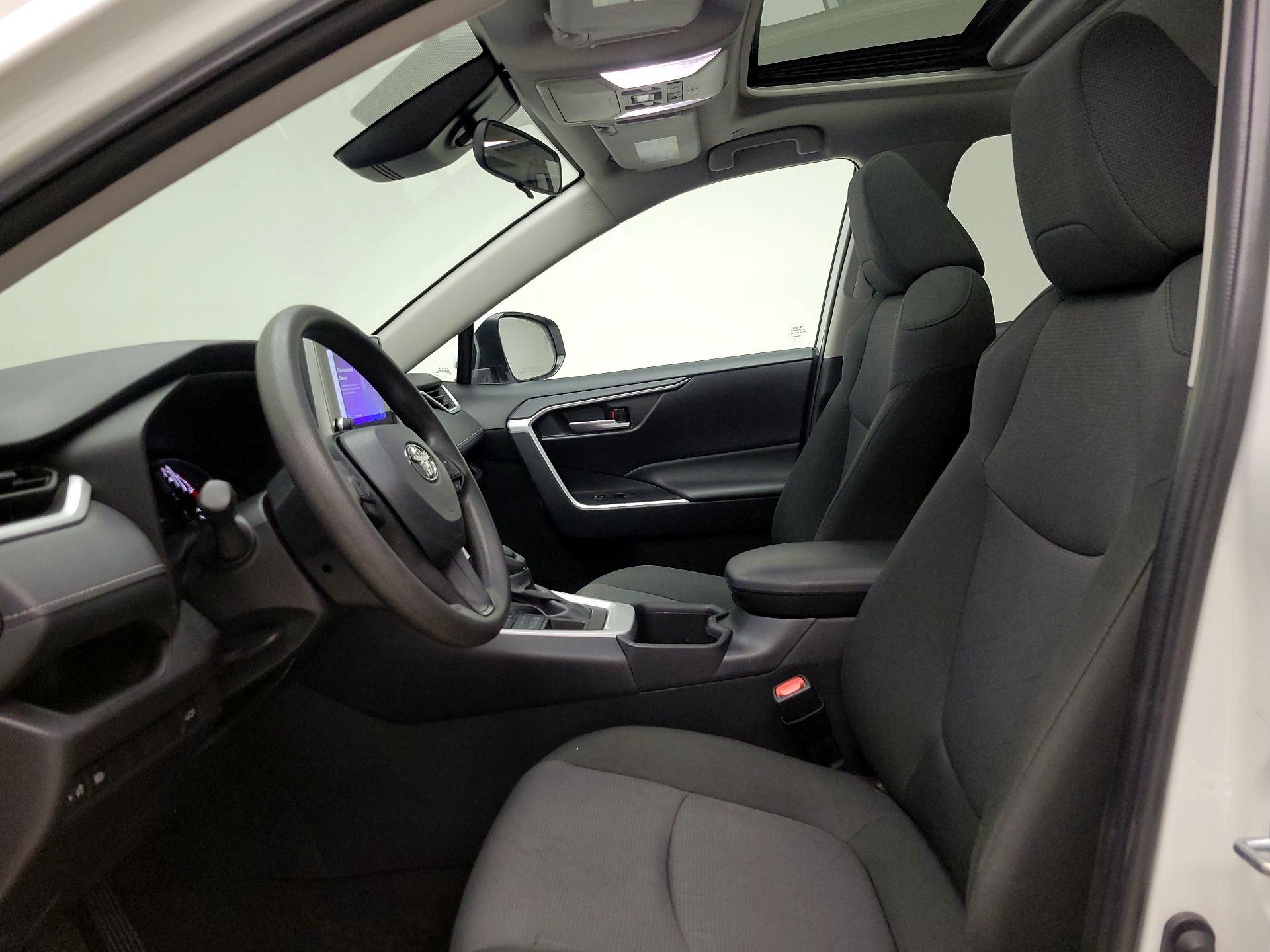 Thumbnail: 2025 Toyota RAV4 - 11