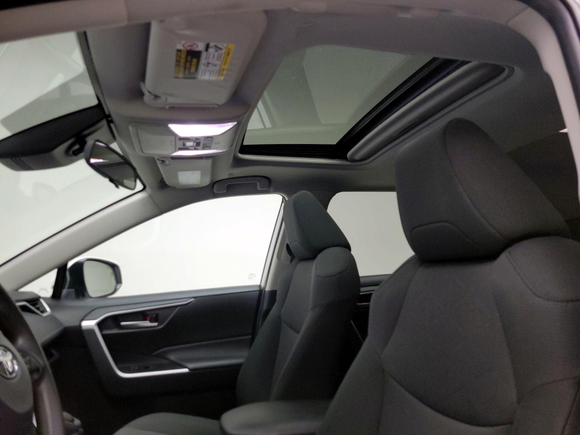 Thumbnail: 2025 Toyota RAV4 - 19