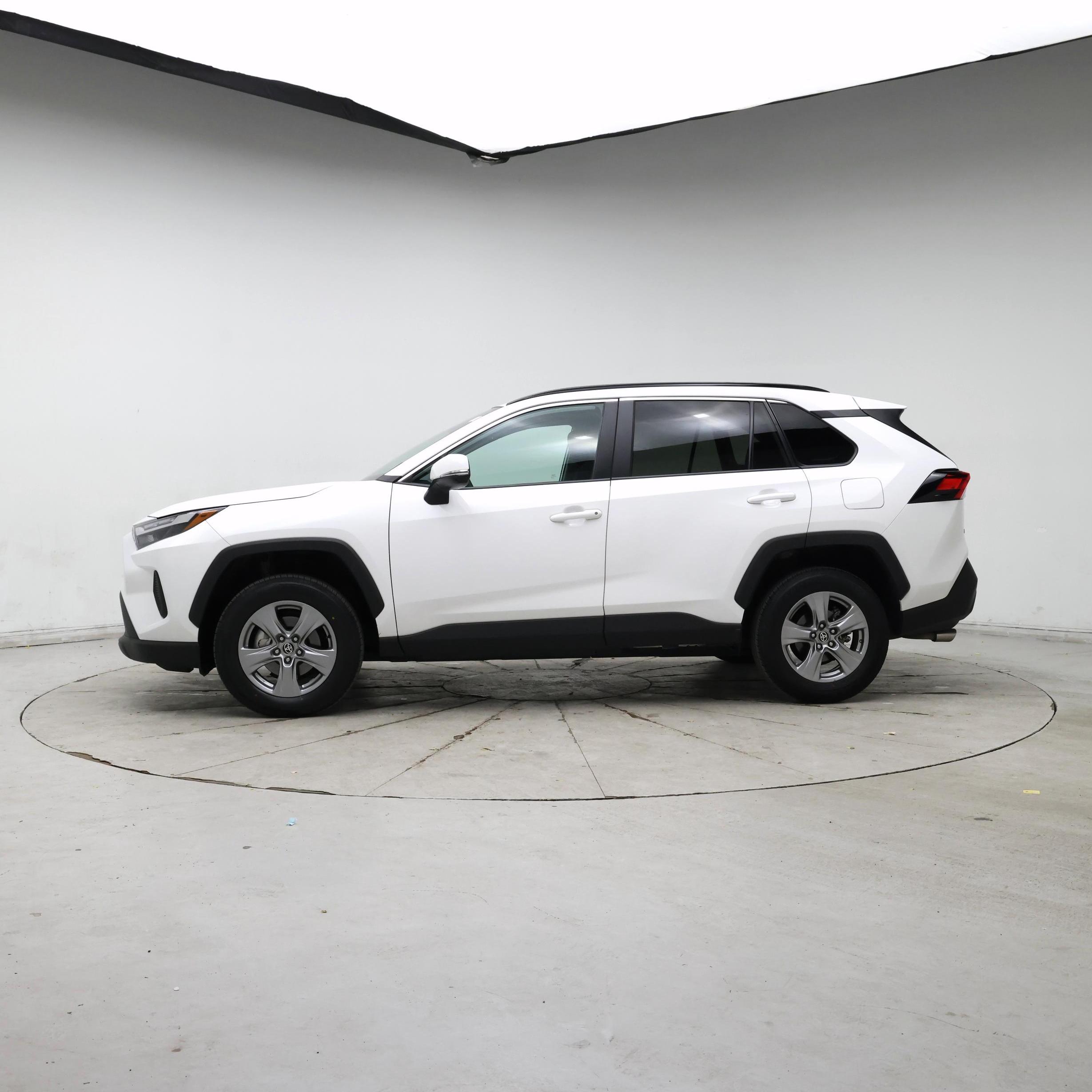 Thumbnail: 2025 Toyota RAV4 - 3