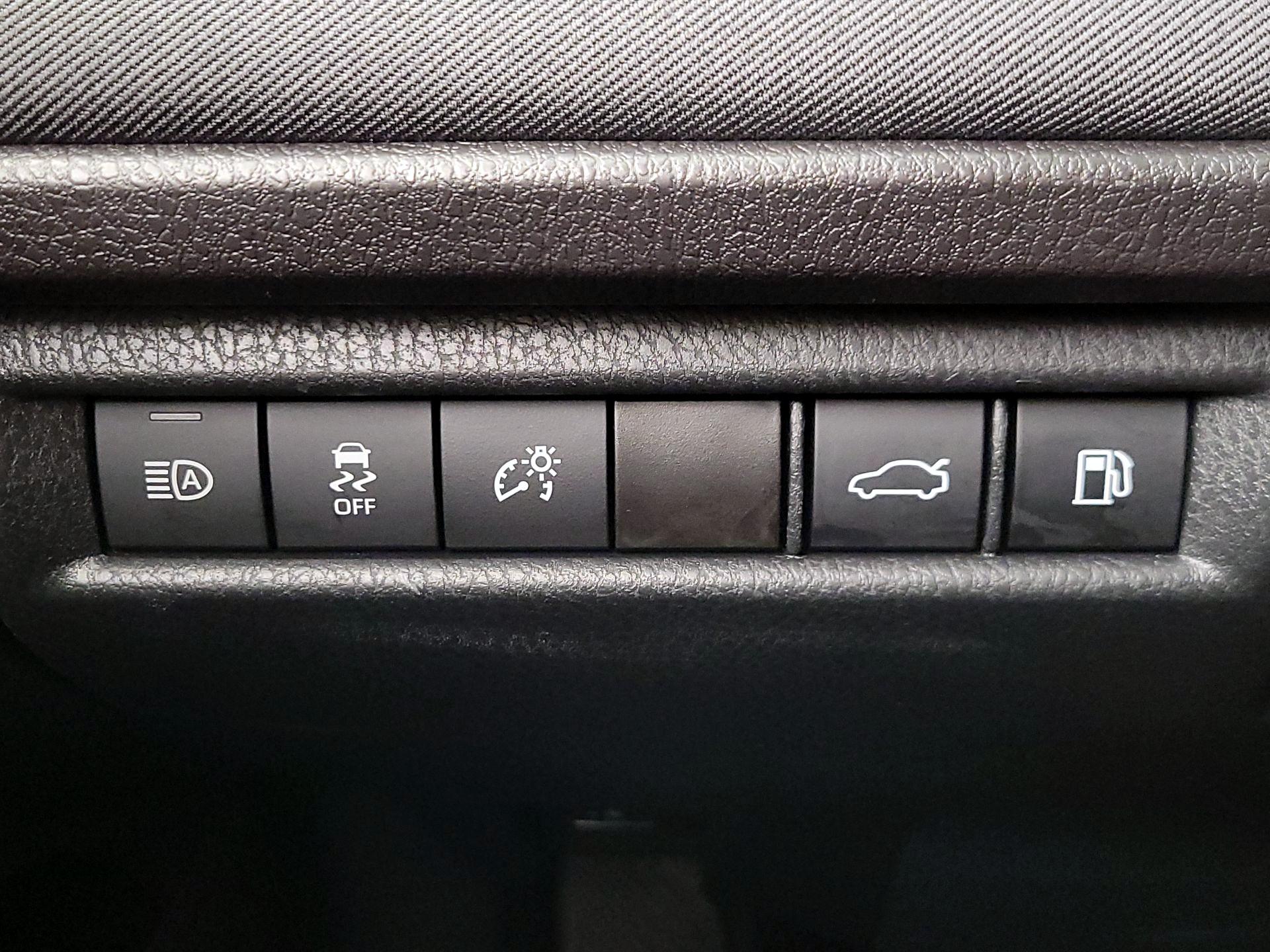 Thumbnail: 2025 Toyota Camry - 13