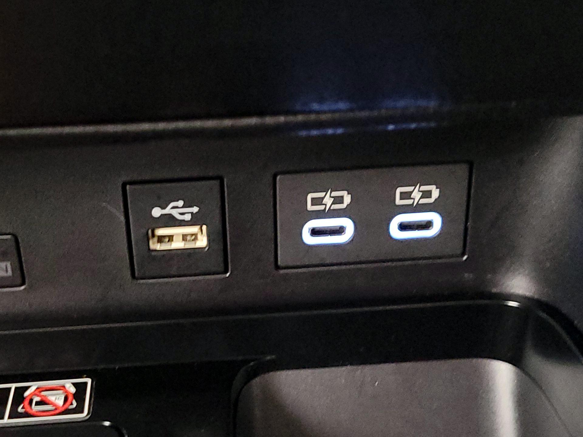 Thumbnail: 2025 Toyota Camry - 19