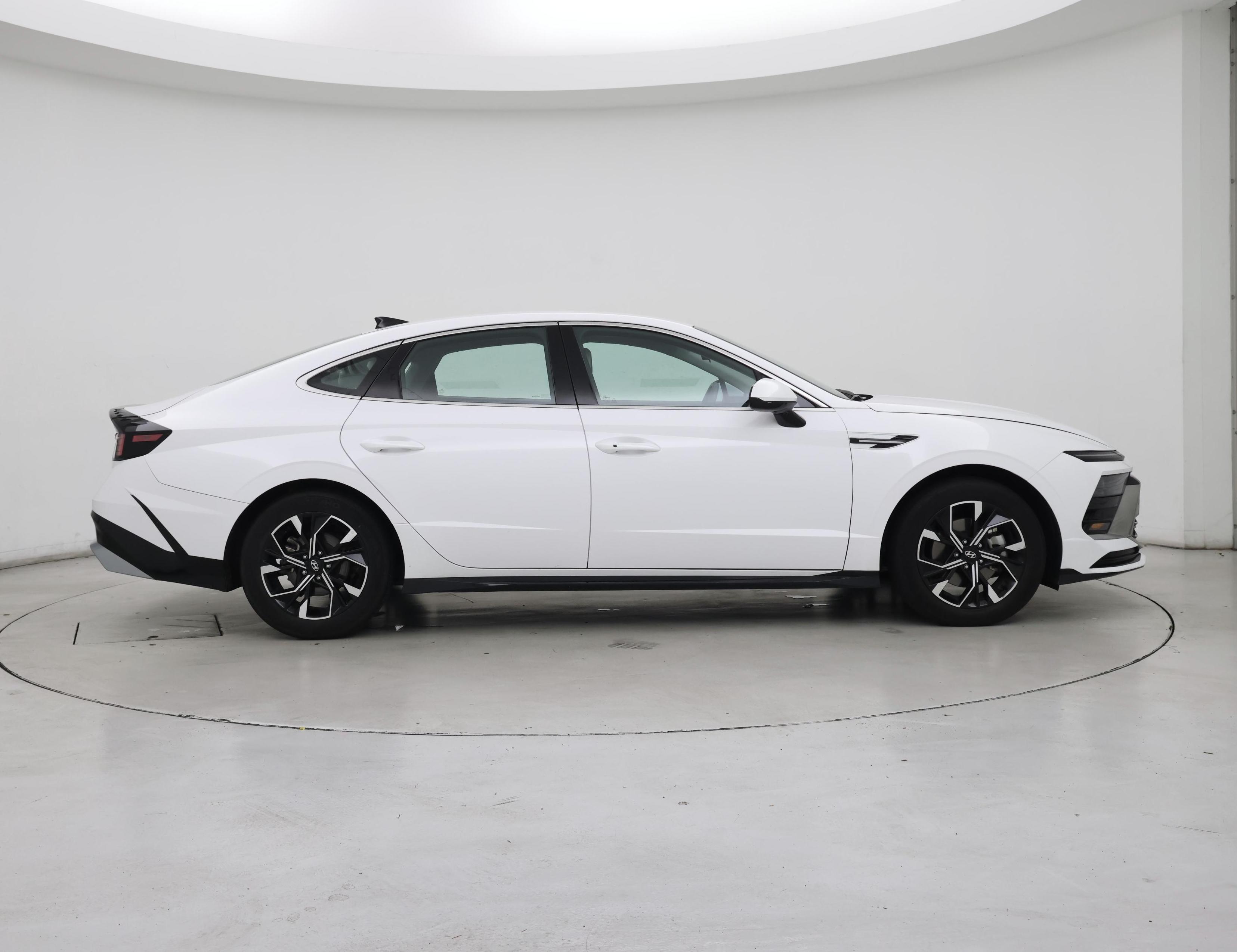 Thumbnail: 2025 Hyundai Sonata - 7