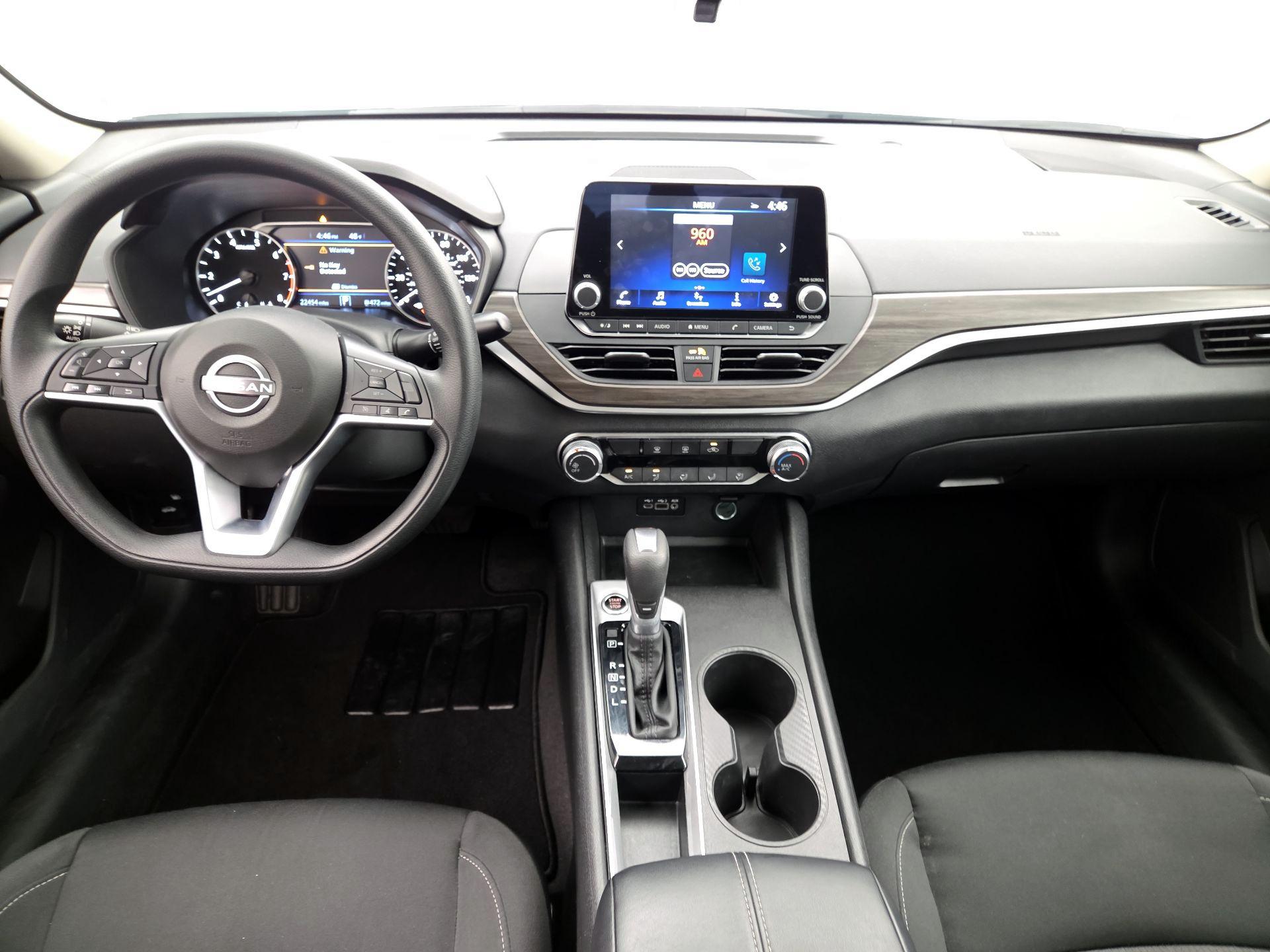 Thumbnail: 2025 Nissan Altima - 9