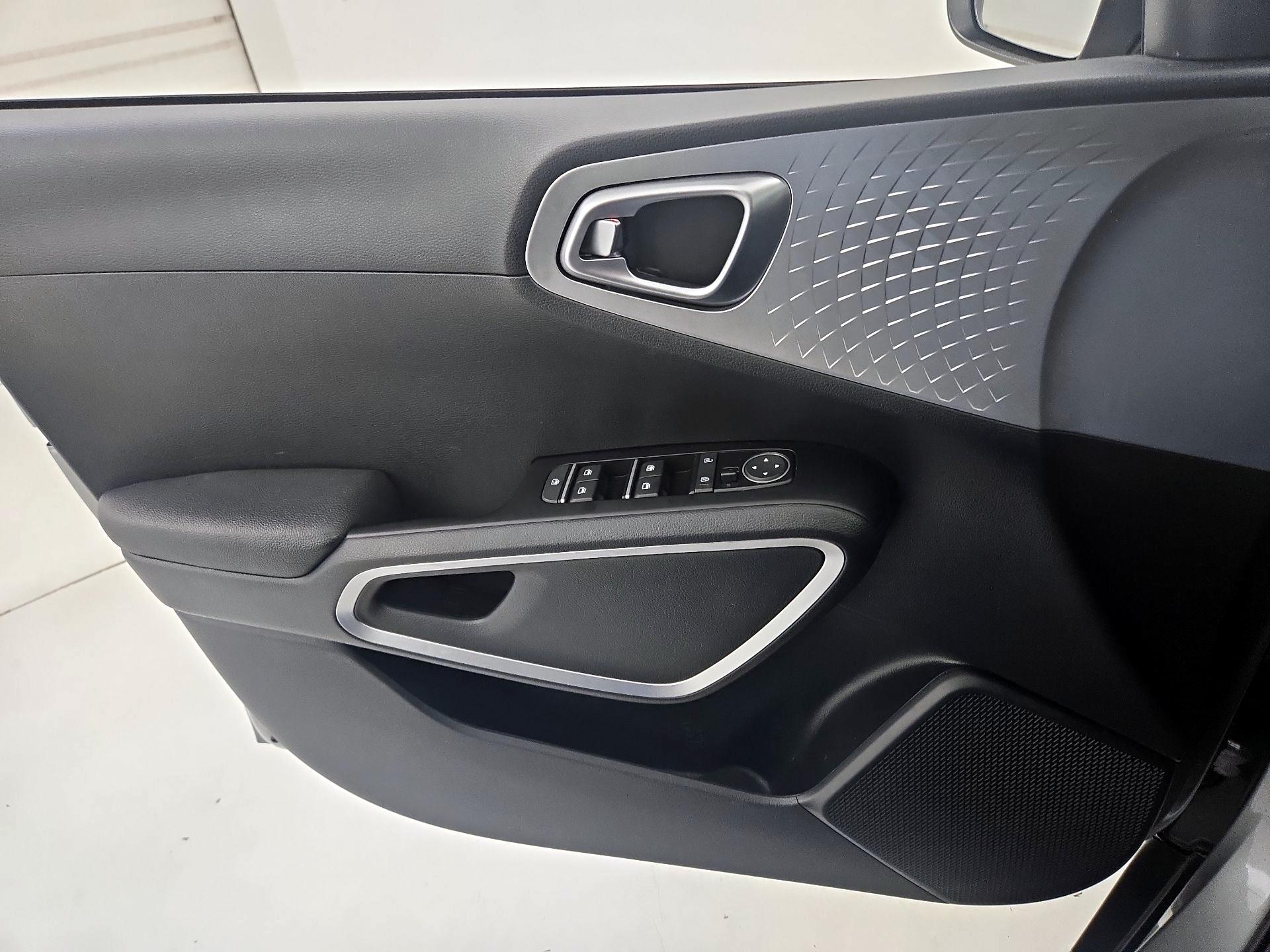 Thumbnail: 2025 Kia Soul - 12