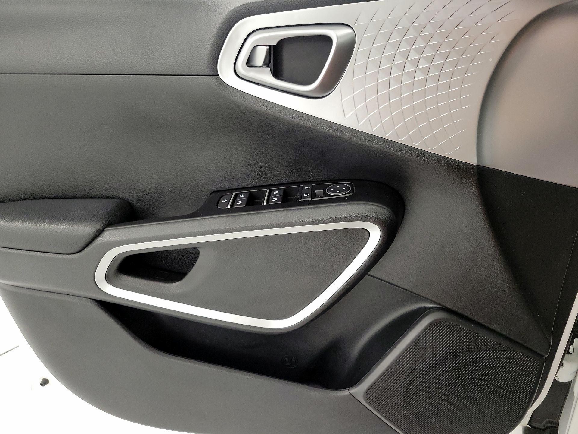 Thumbnail: 2025 Kia Soul - 12