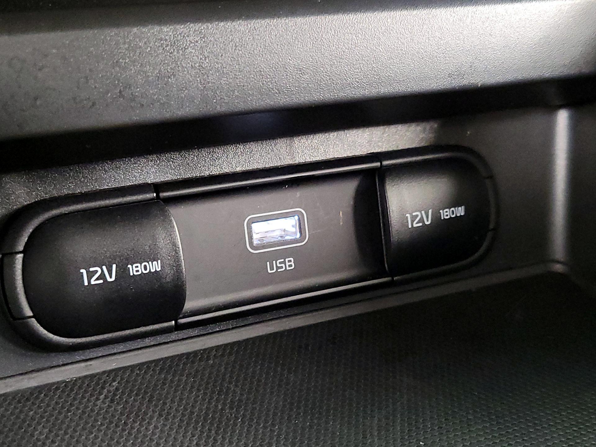 Thumbnail: 2025 Kia Soul - 18