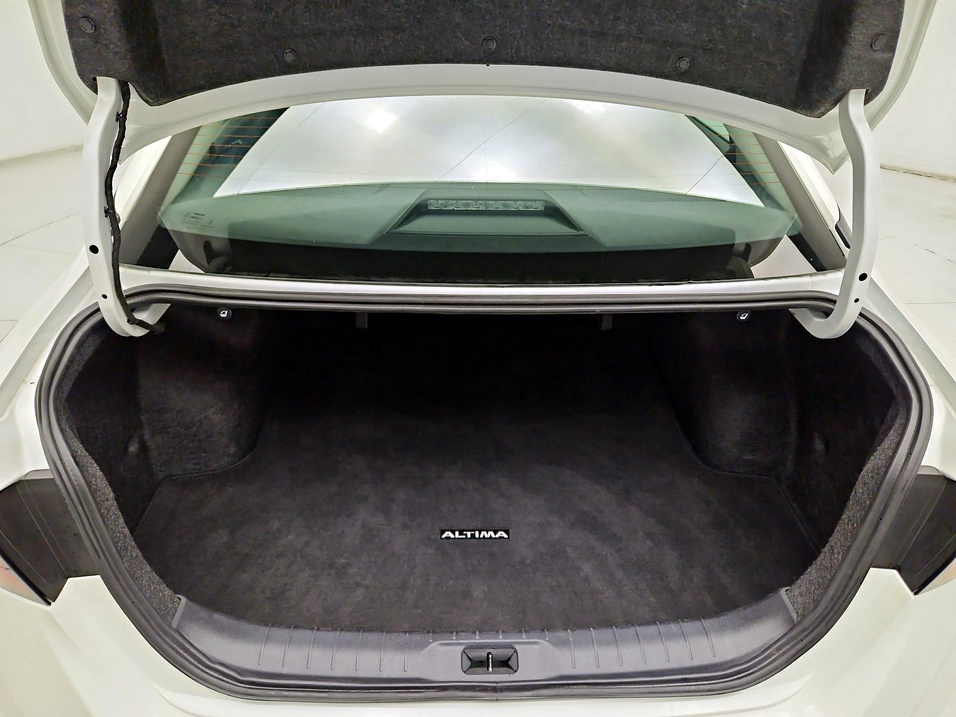 Thumbnail: 2025 Nissan Altima - 19