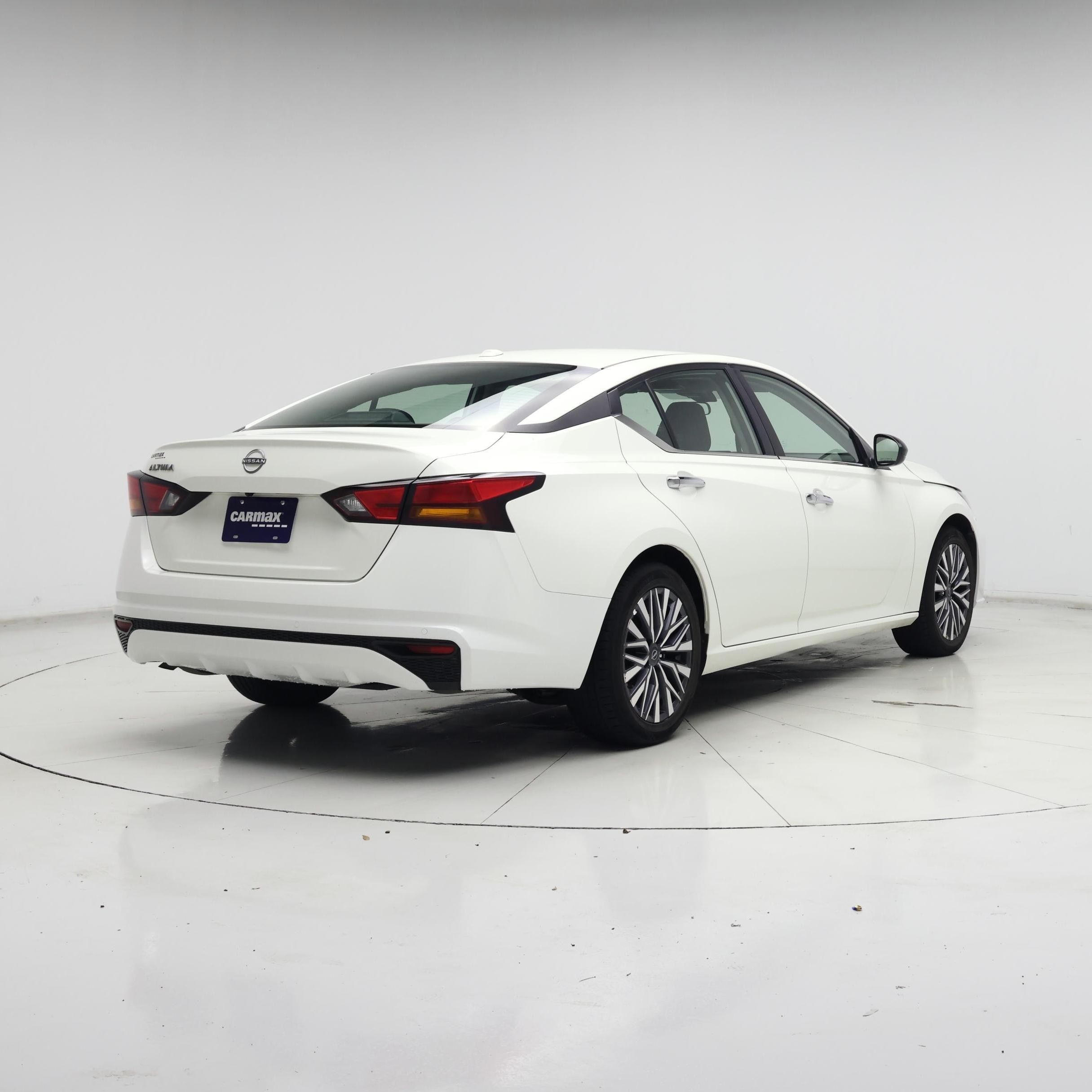 Thumbnail: 2025 Nissan Altima - 8