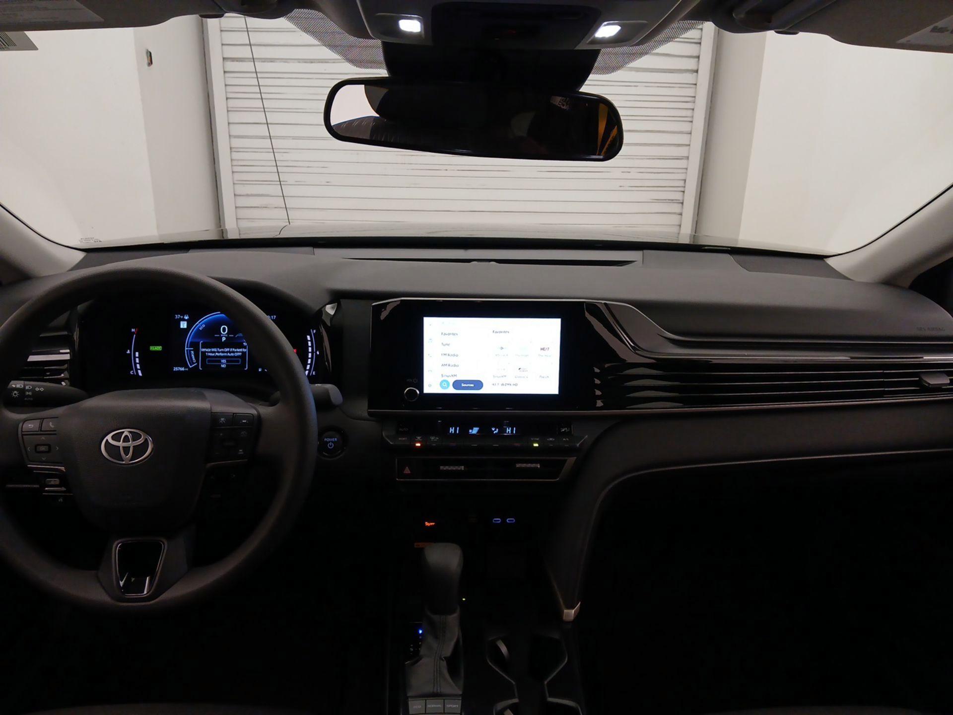 Thumbnail: 2025 Toyota Camry - 9