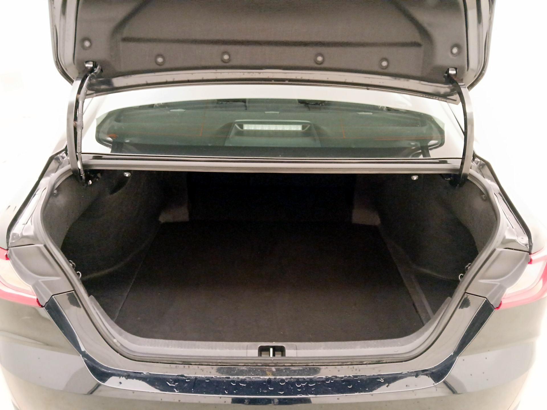 Thumbnail: 2025 Toyota Camry - 20