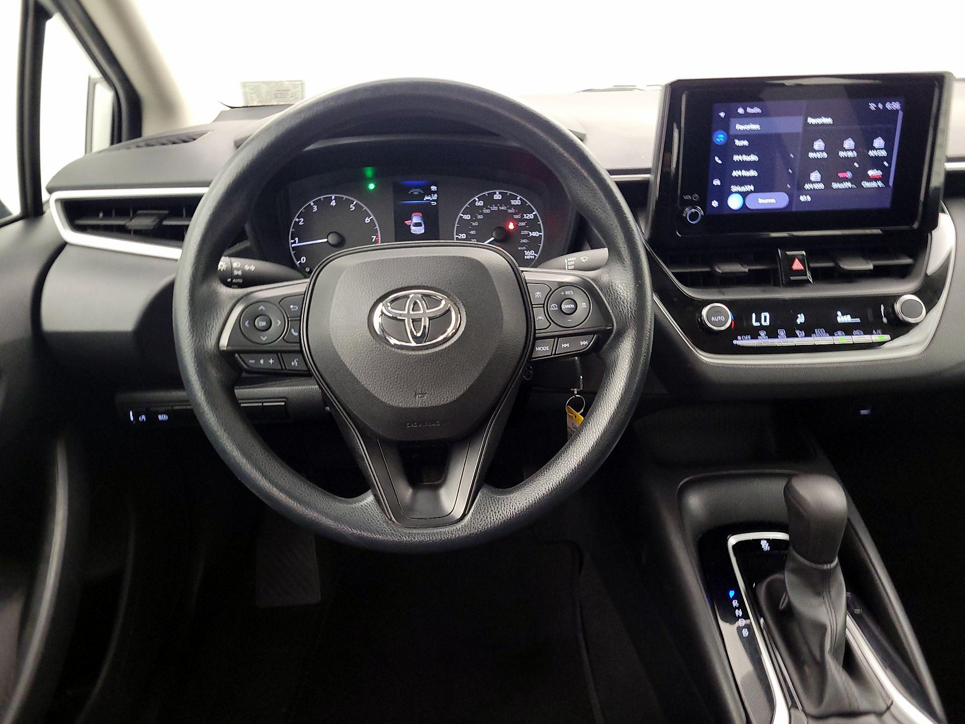 Thumbnail: 2023 Toyota Corolla - 10