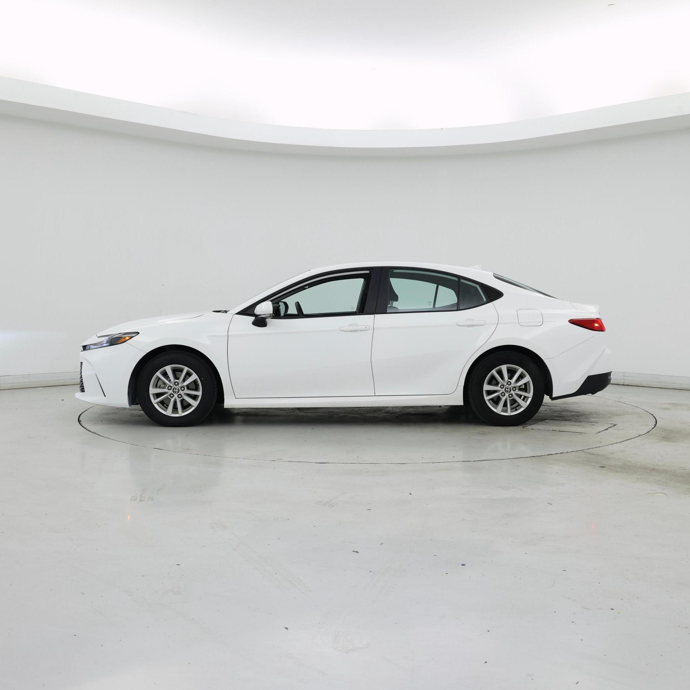 Thumbnail: 2025 Toyota Camry - 3