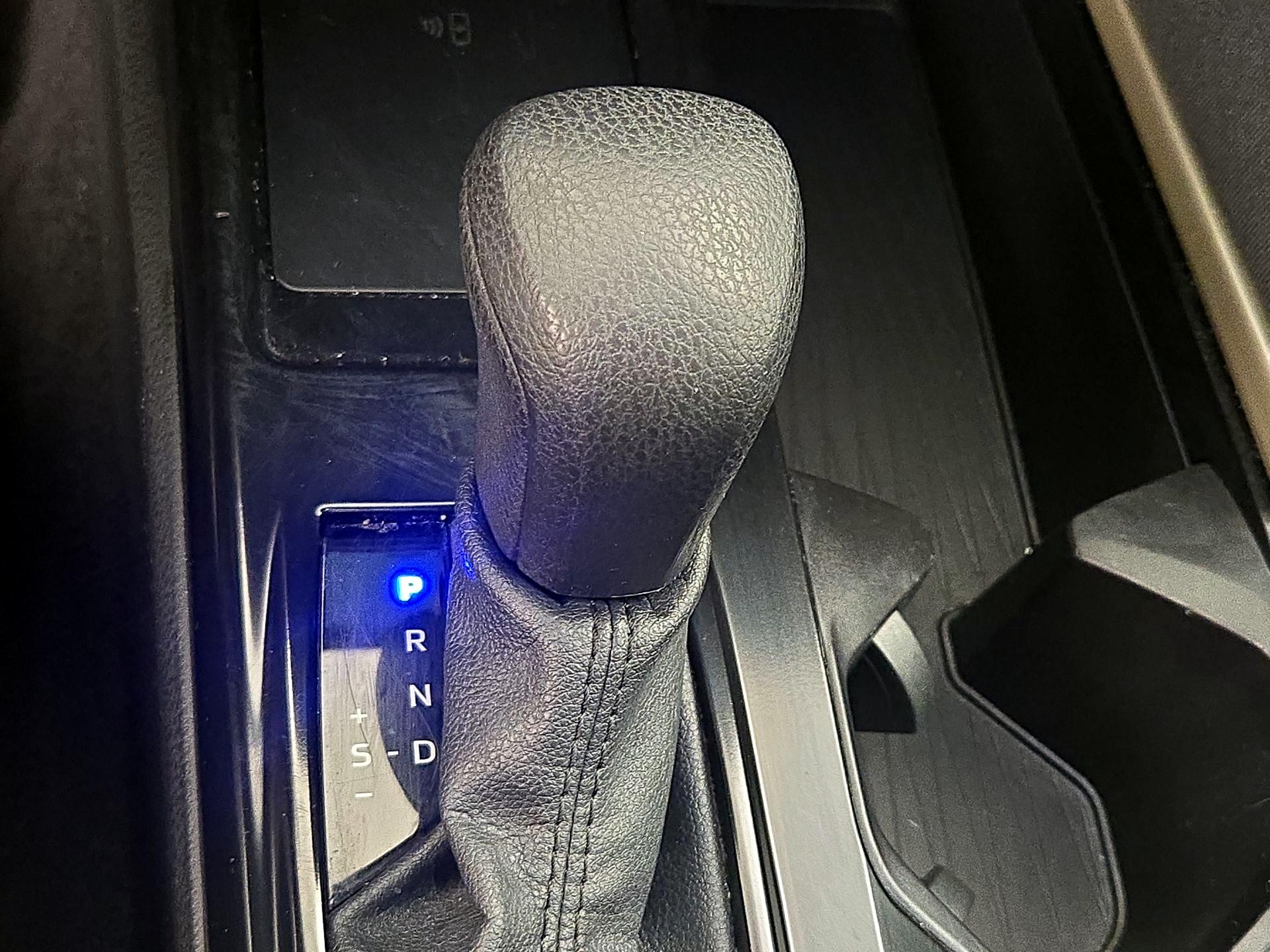 Thumbnail: 2025 Toyota Camry - 17