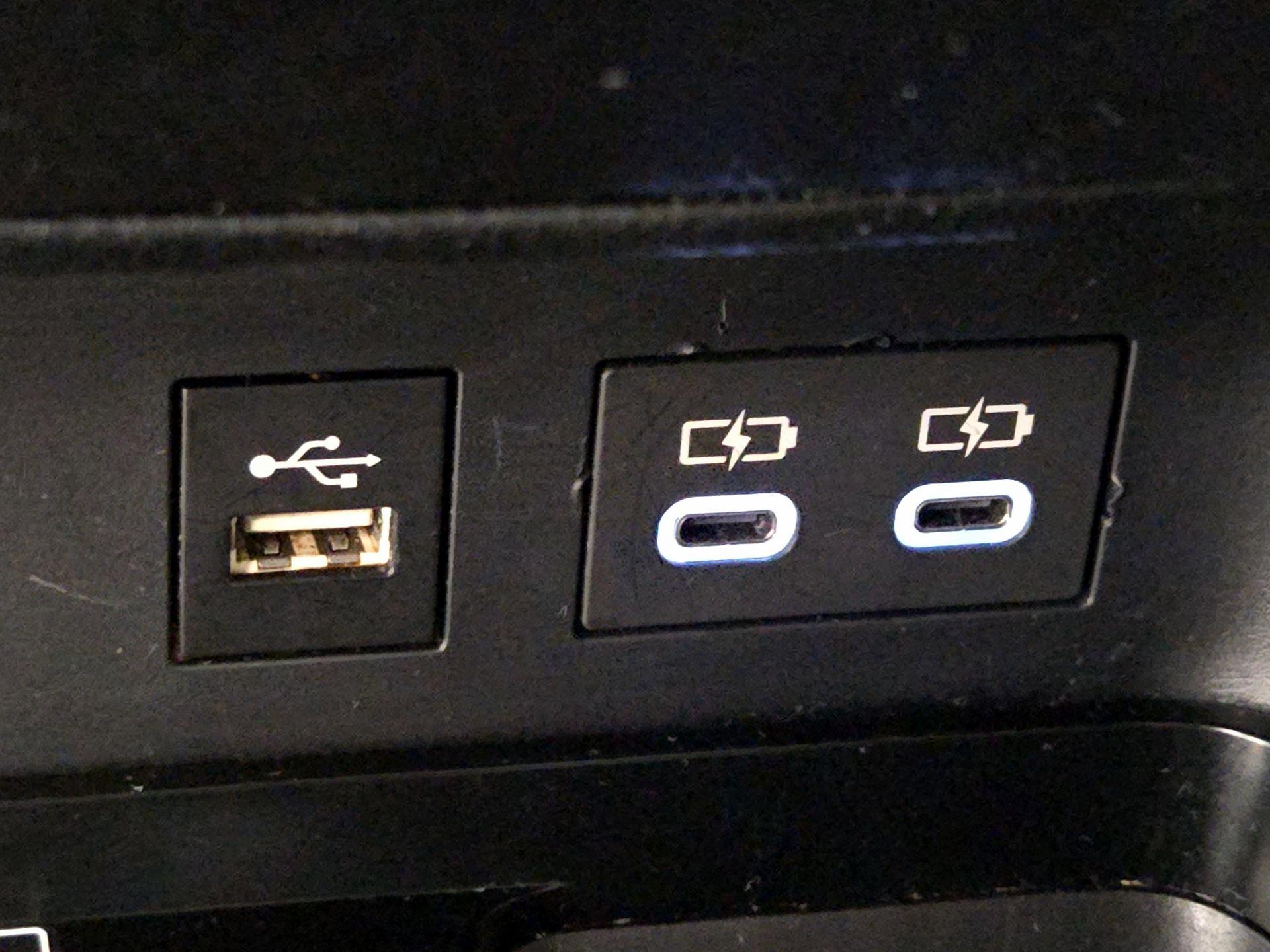 Thumbnail: 2025 Toyota Camry - 18