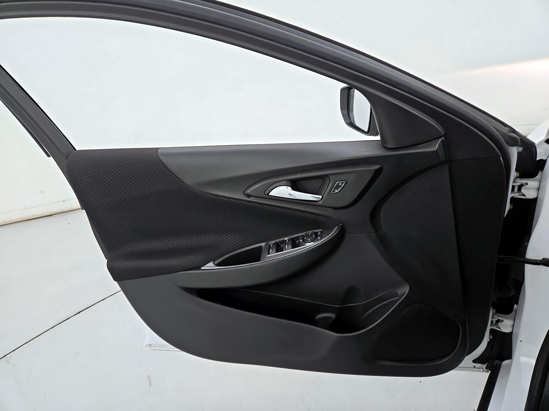 Thumbnail: 2024 Chevrolet Malibu - 12