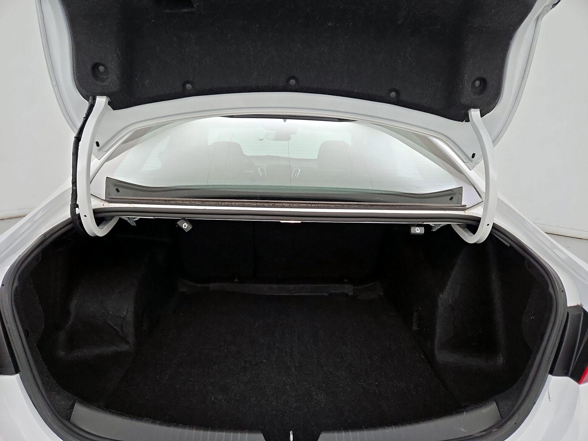 Thumbnail: 2024 Chevrolet Malibu - 20