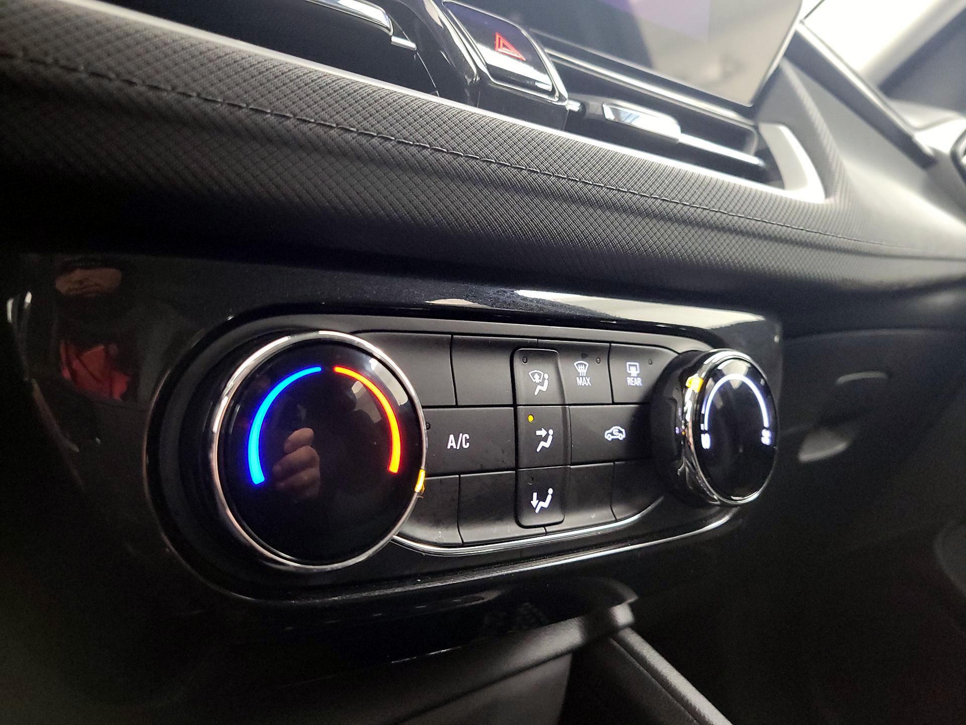 Thumbnail: 2025 Chevrolet TrailBlazer - 16