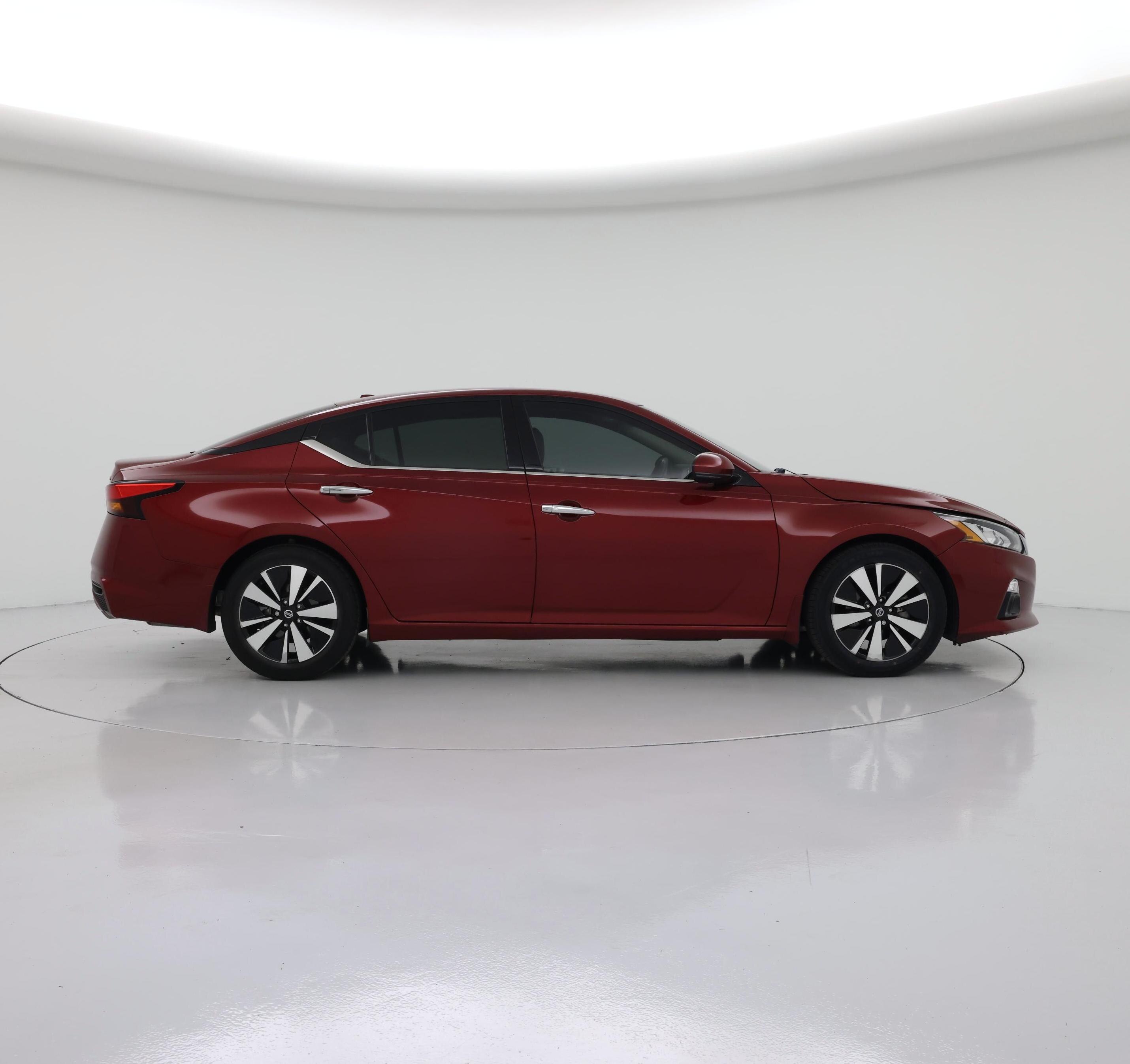 Thumbnail: 2021 Nissan Altima - 7
