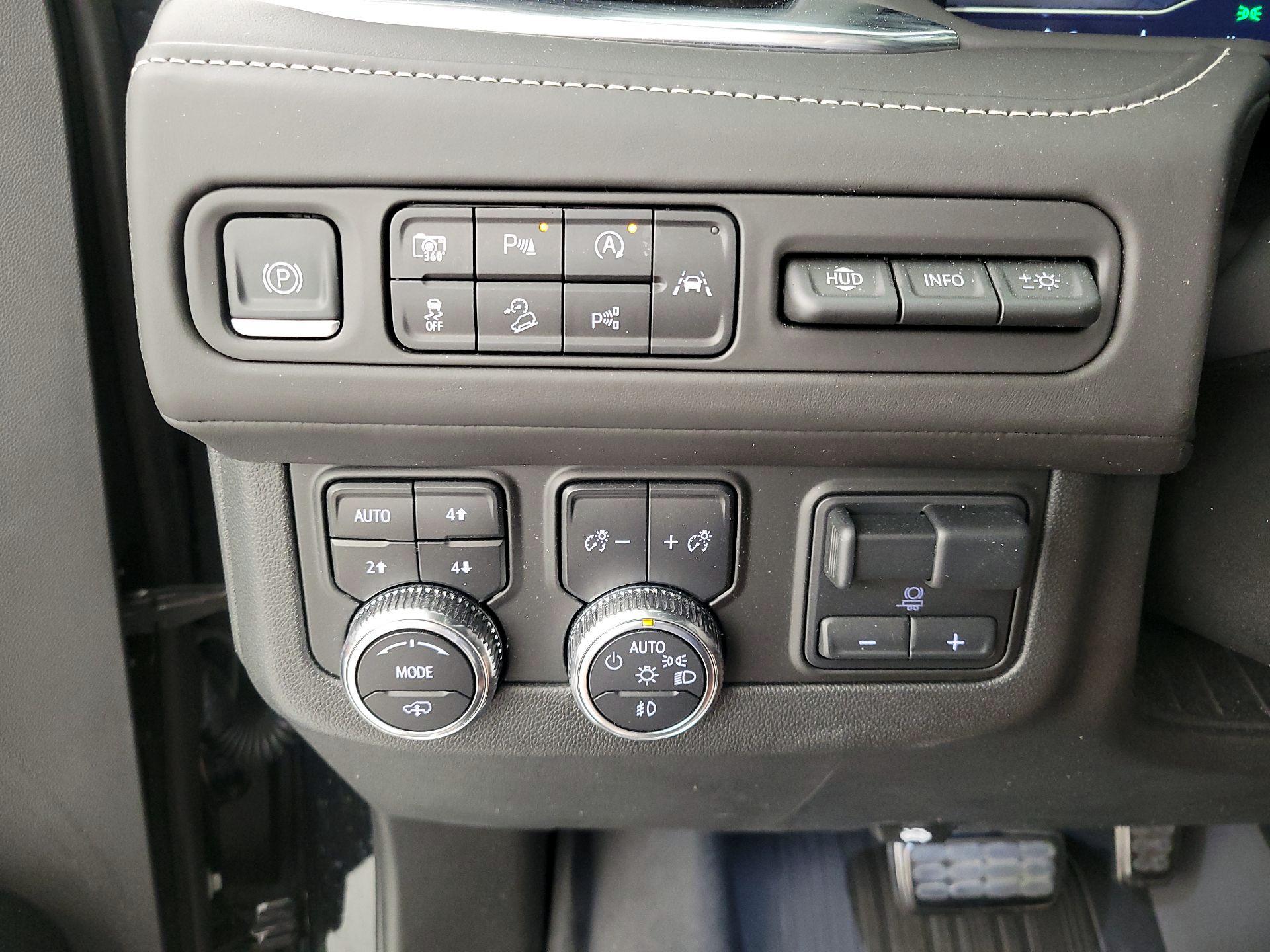 Thumbnail: 2024 GMC Yukon - 13