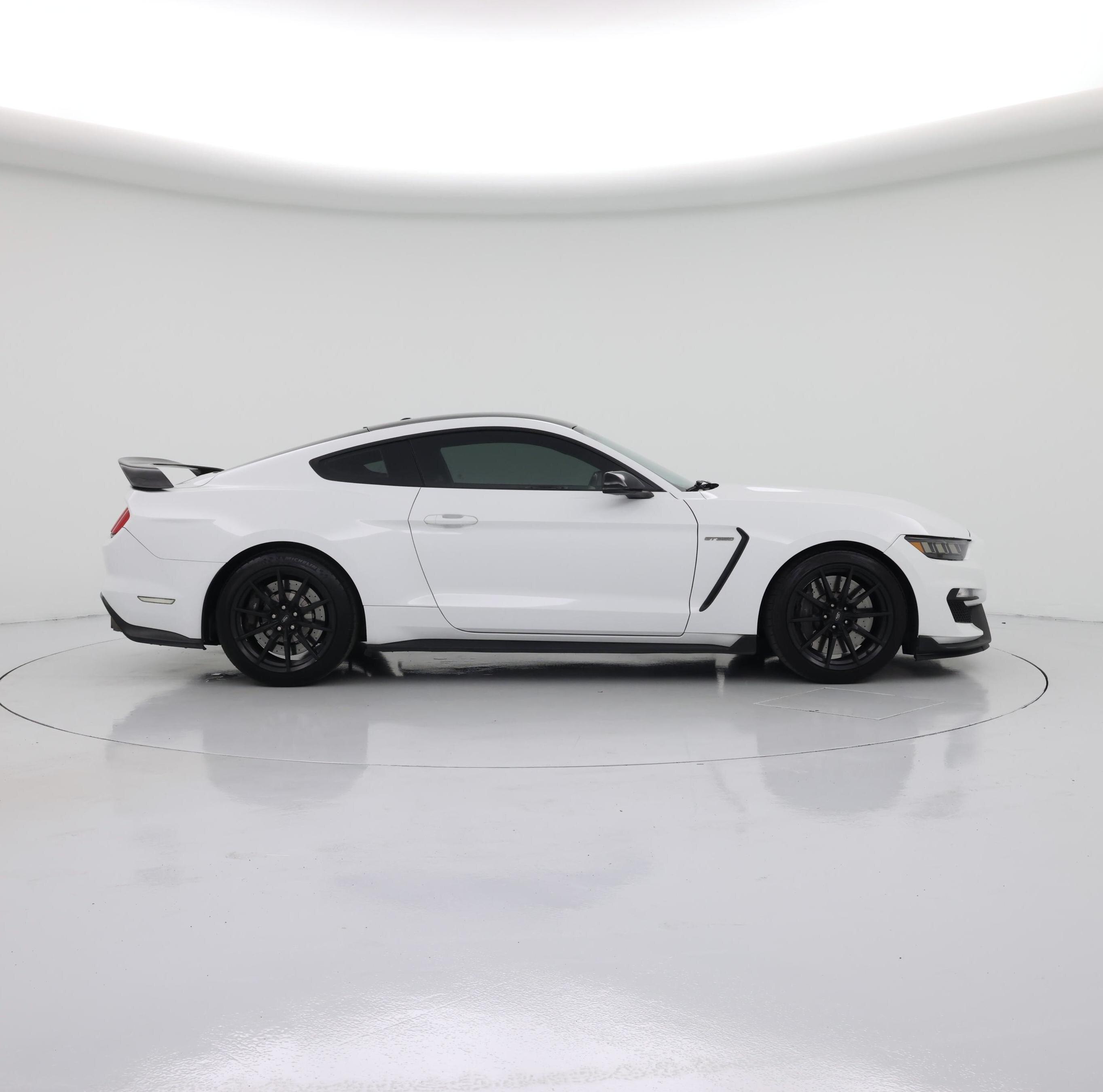 Thumbnail: 2017 Ford Mustang - 7