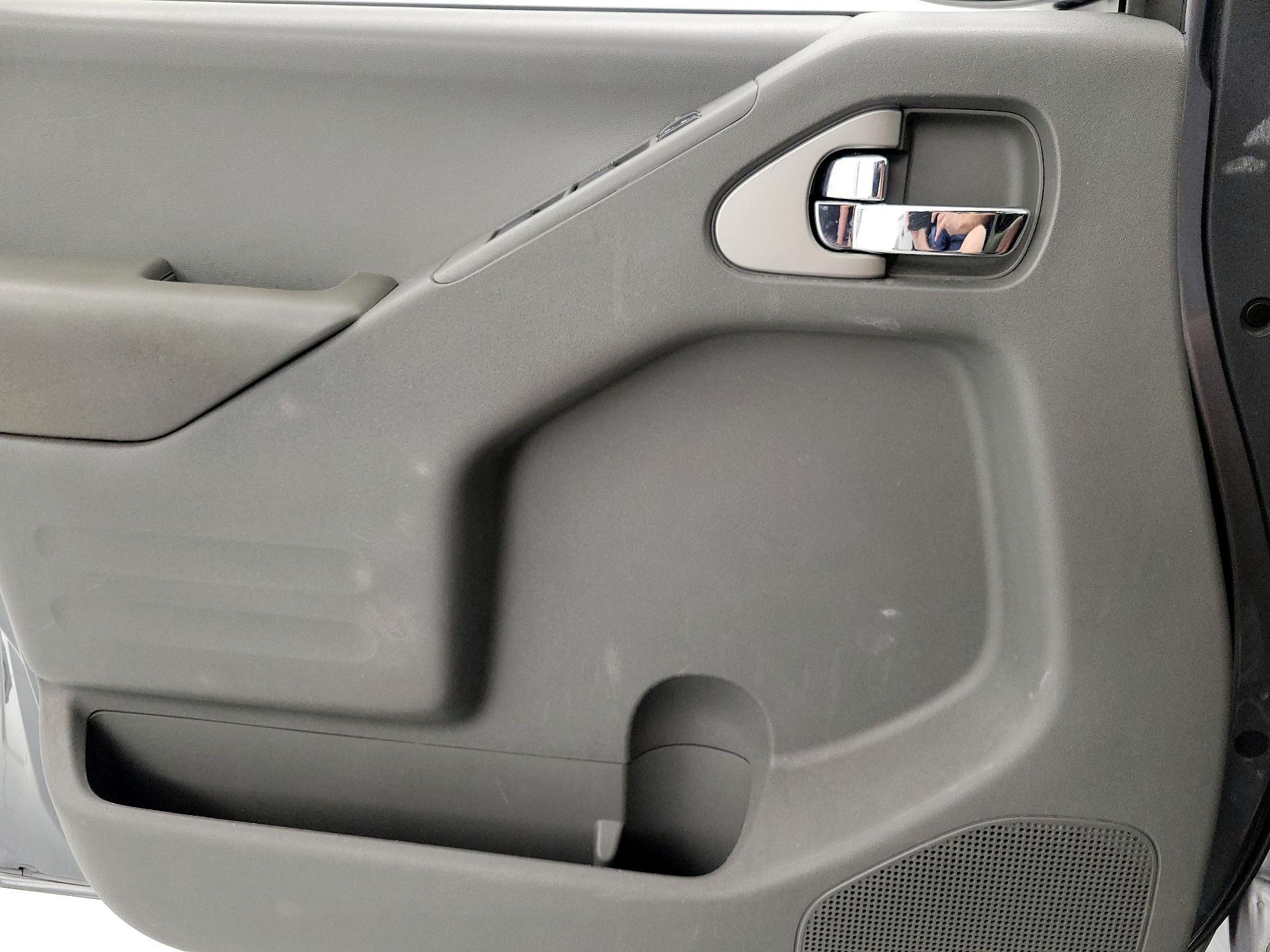 Thumbnail: 2018 Nissan Frontier - 12