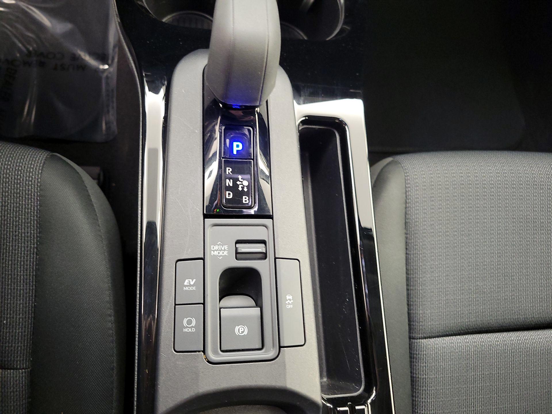 Thumbnail: 2025 Toyota Prius - 17