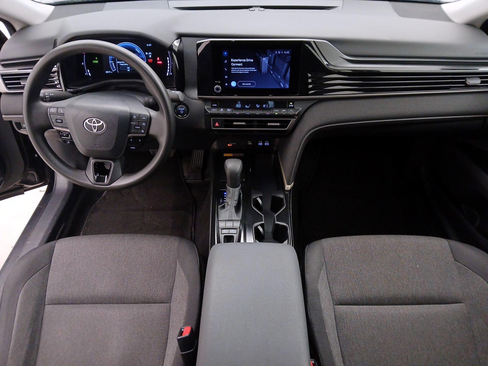 Thumbnail: 2025 Toyota Camry - 9