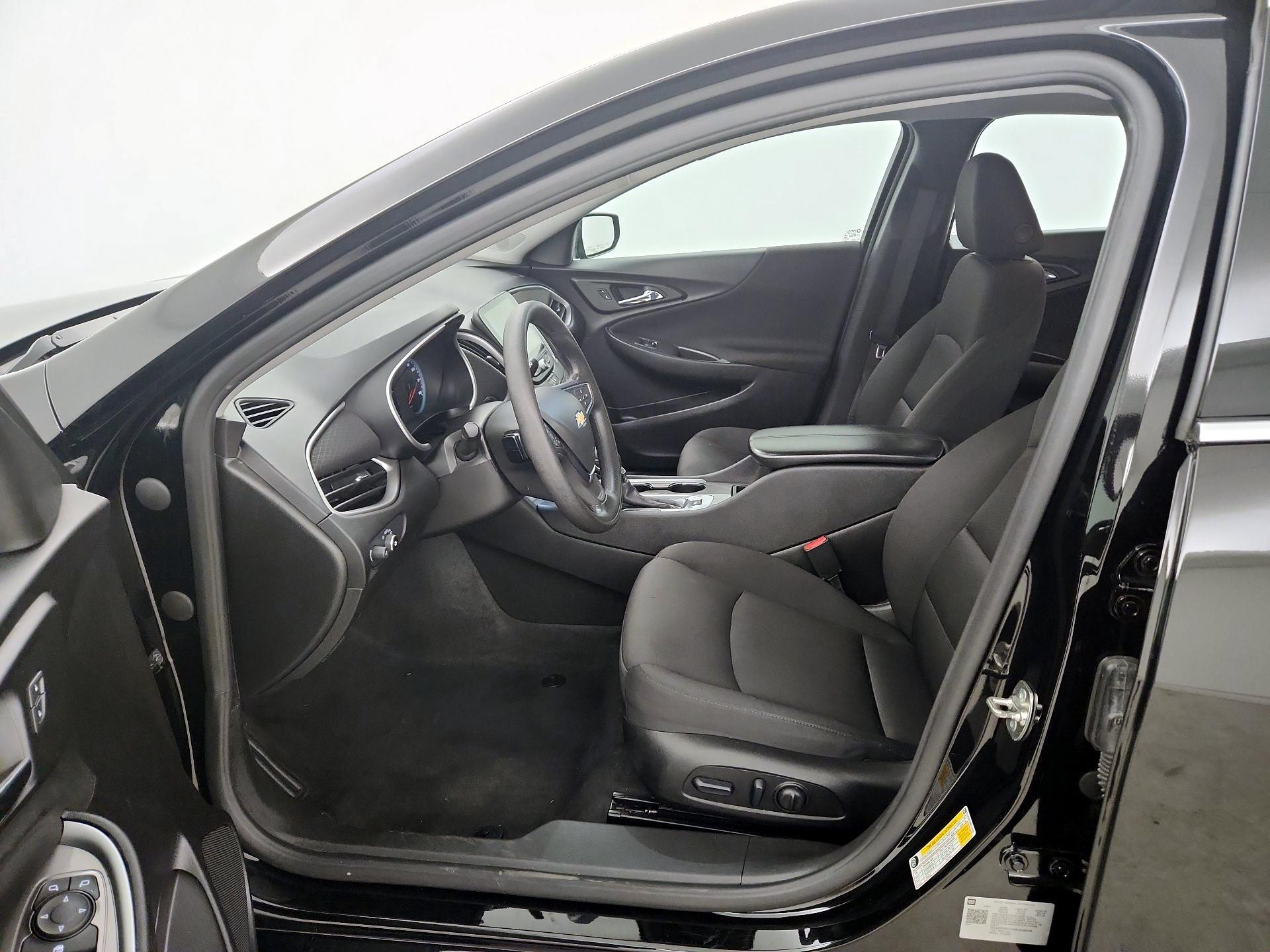 Thumbnail: 2024 Chevrolet Malibu - 9