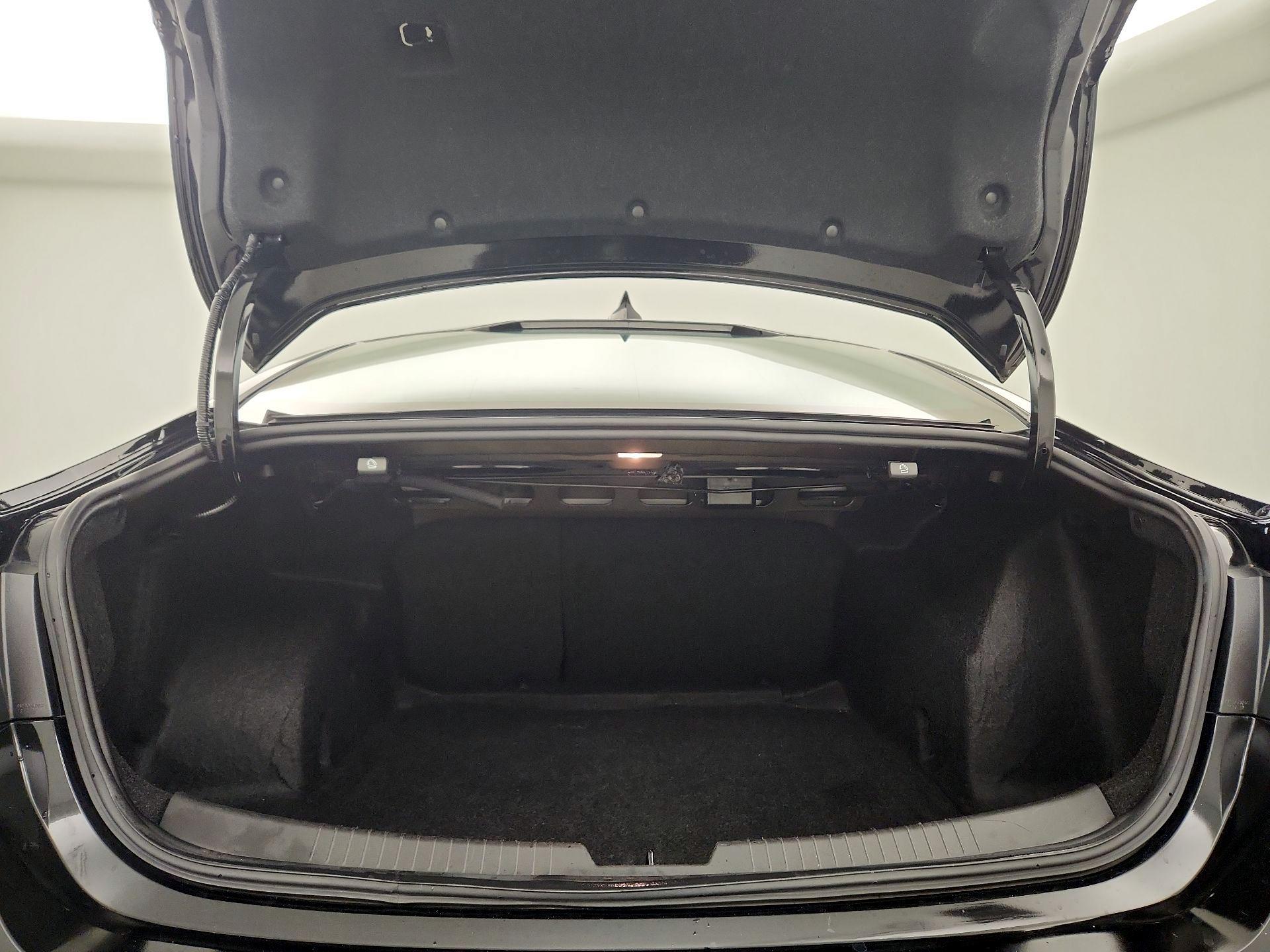 Thumbnail: 2024 Chevrolet Malibu - 18