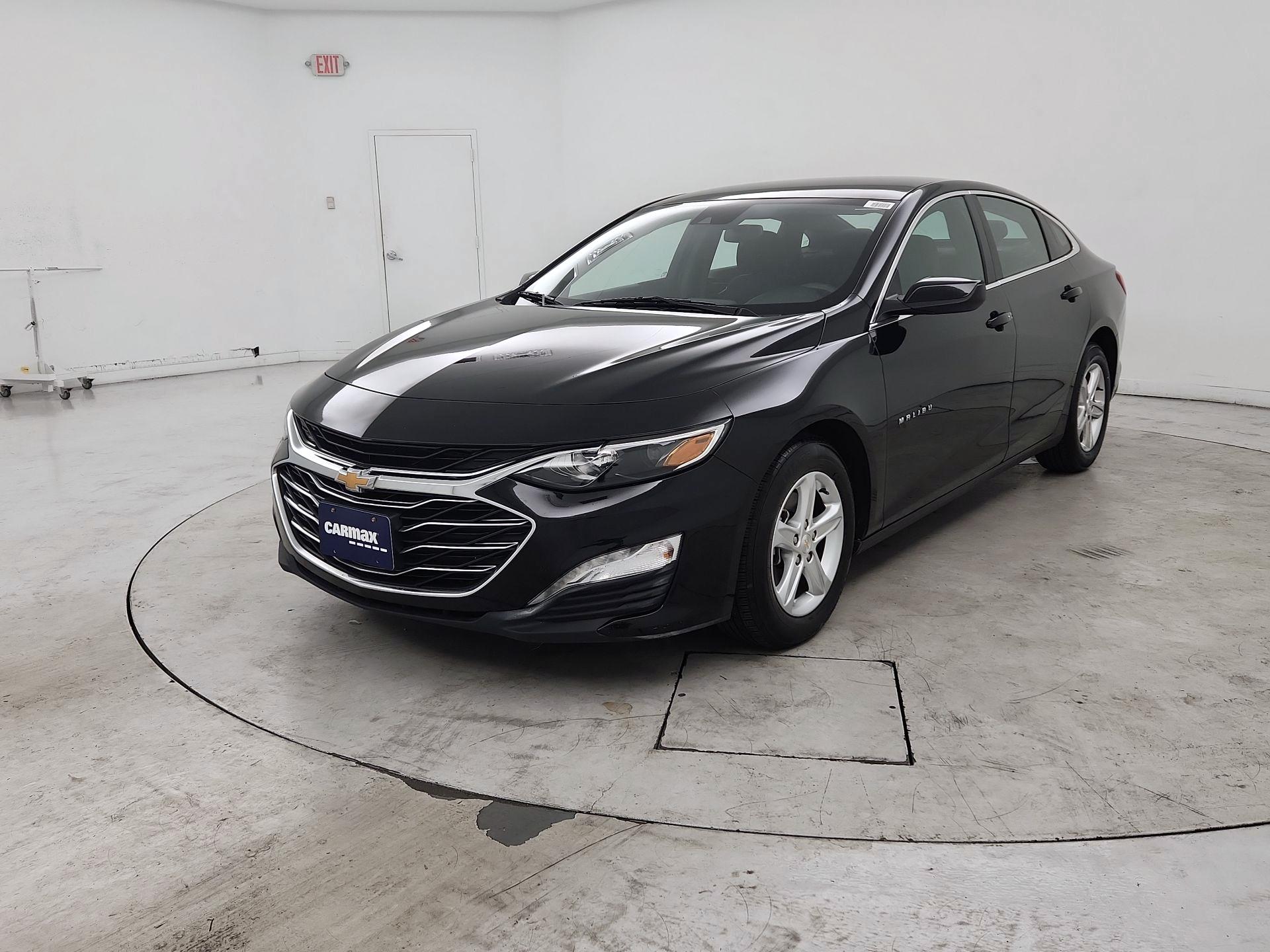 Thumbnail: 2024 Chevrolet Malibu - 3