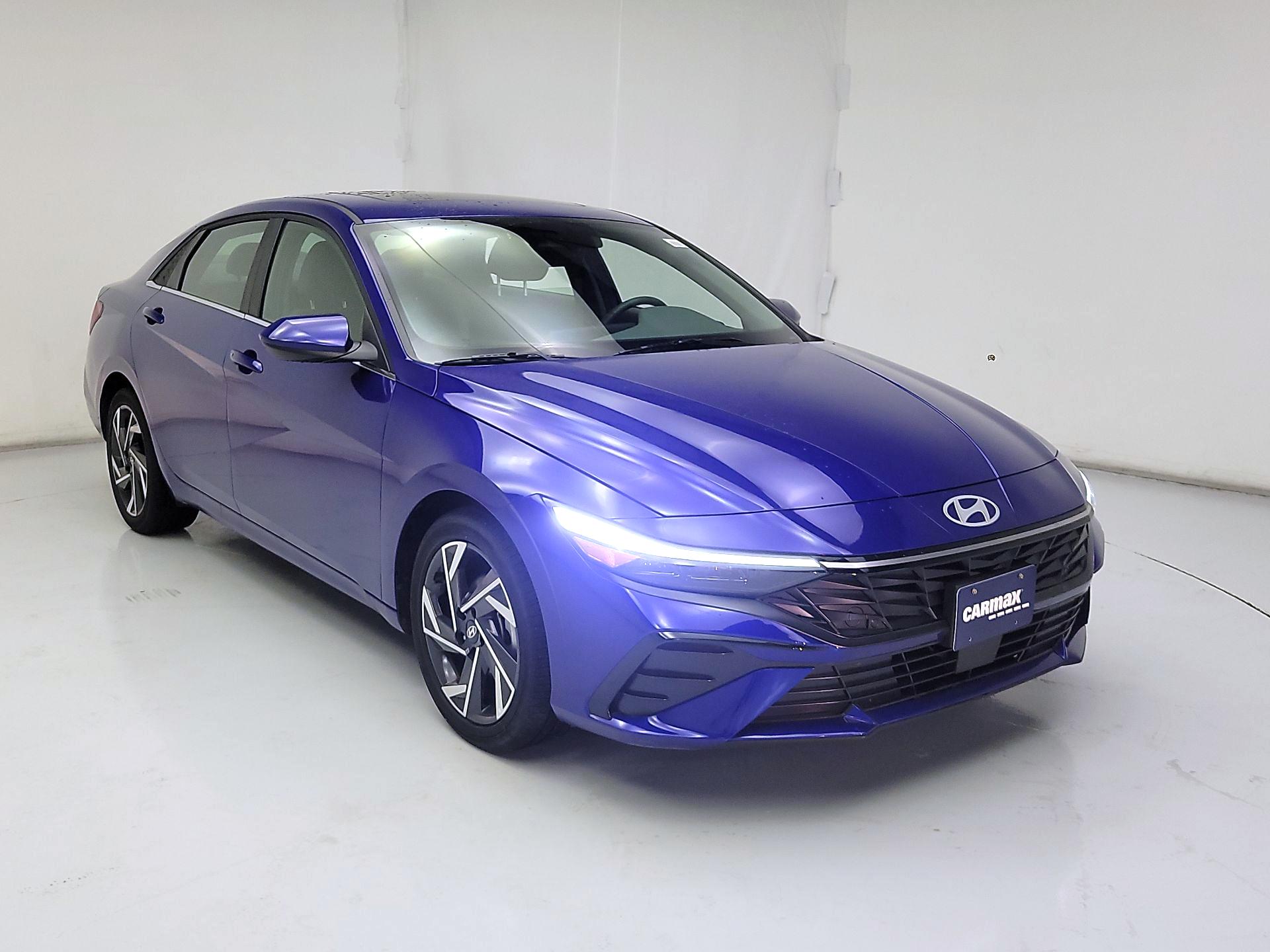 Thumbnail: 2025 Hyundai Elantra - 1