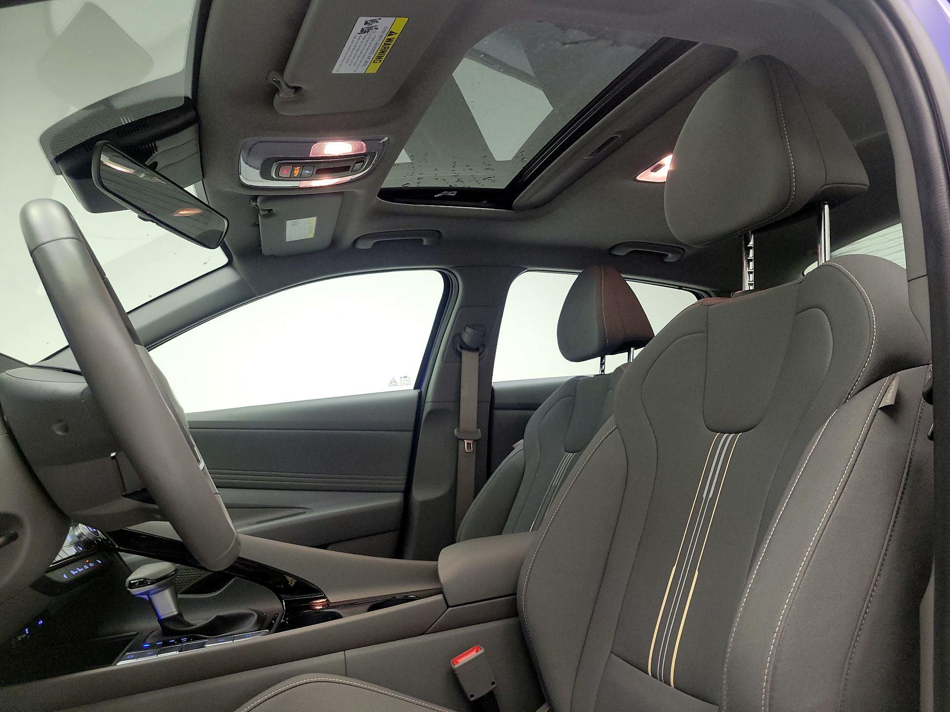 Thumbnail: 2025 Hyundai Elantra - 18