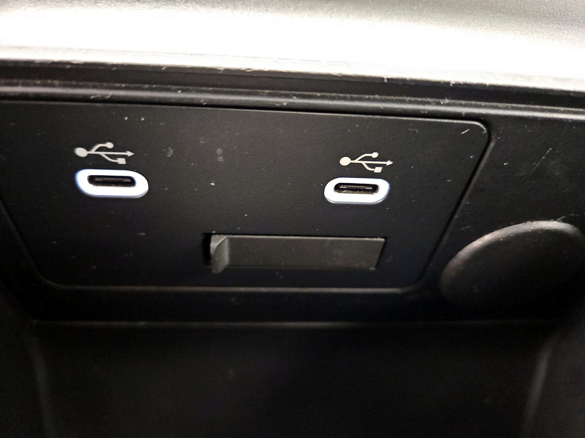 Thumbnail: 2025 Mazda Mazda3 - 18