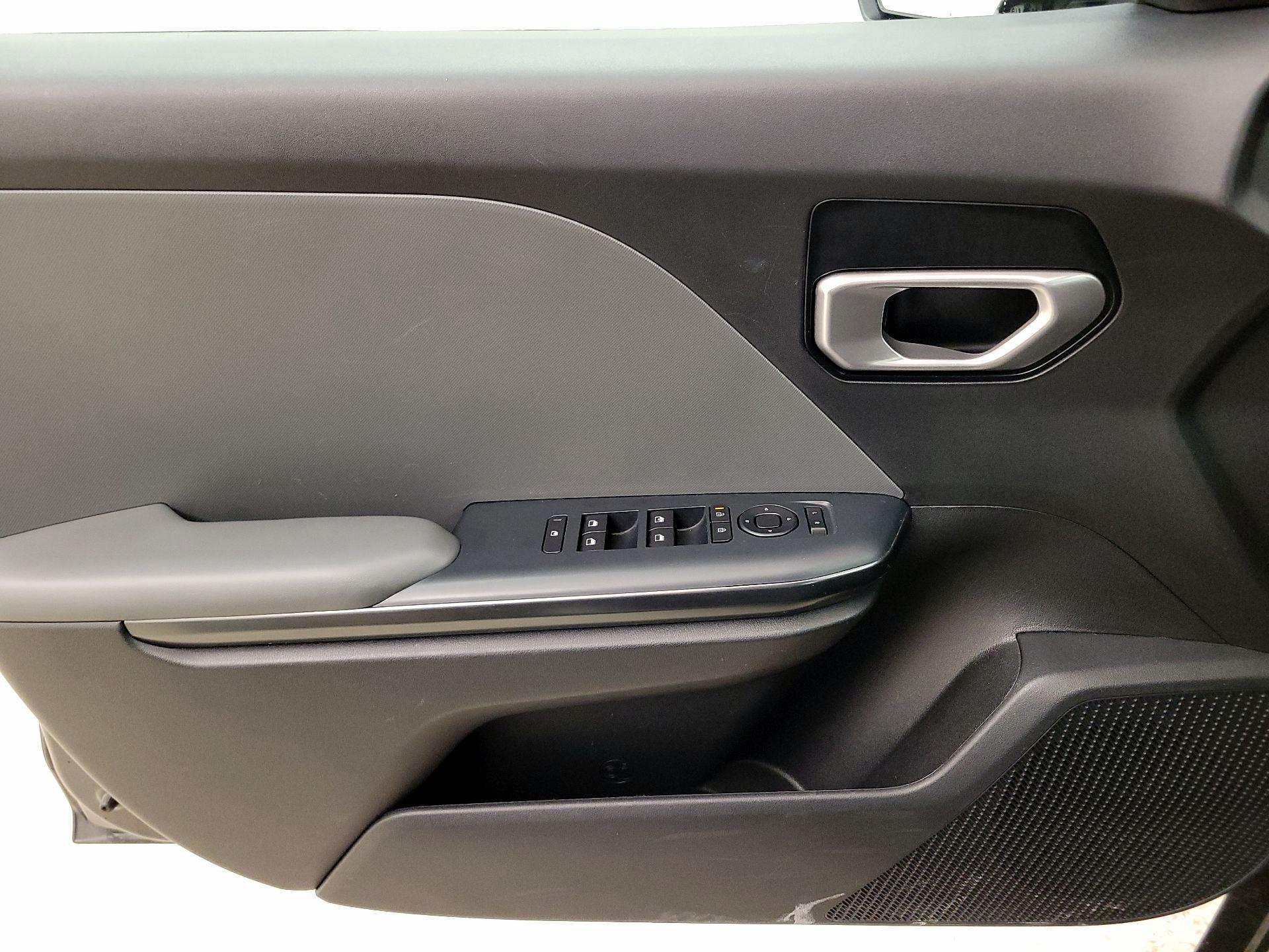 Thumbnail: 2025 Kia K4 - 12