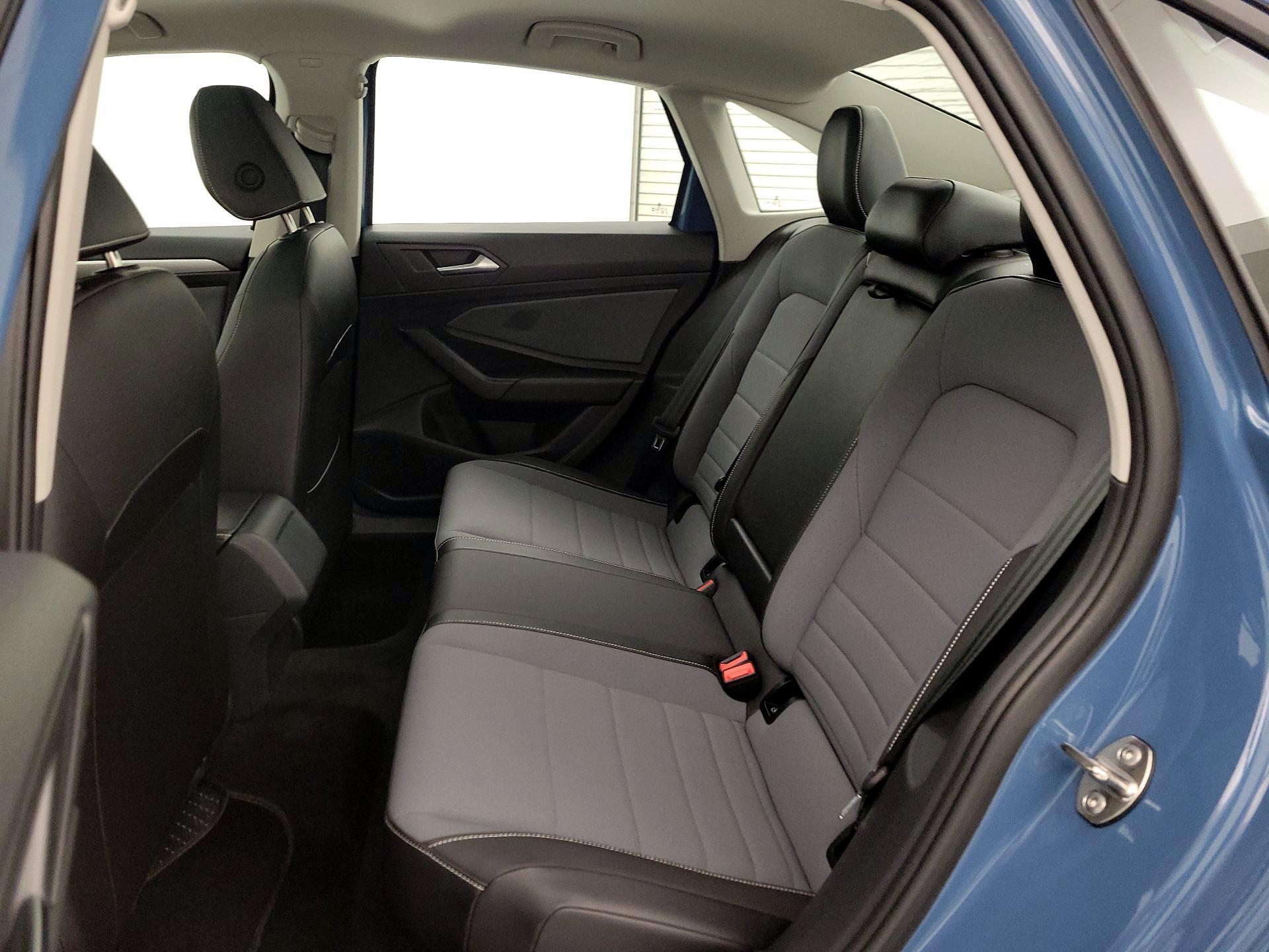 Thumbnail: 2025 Volkswagen Jetta - 20