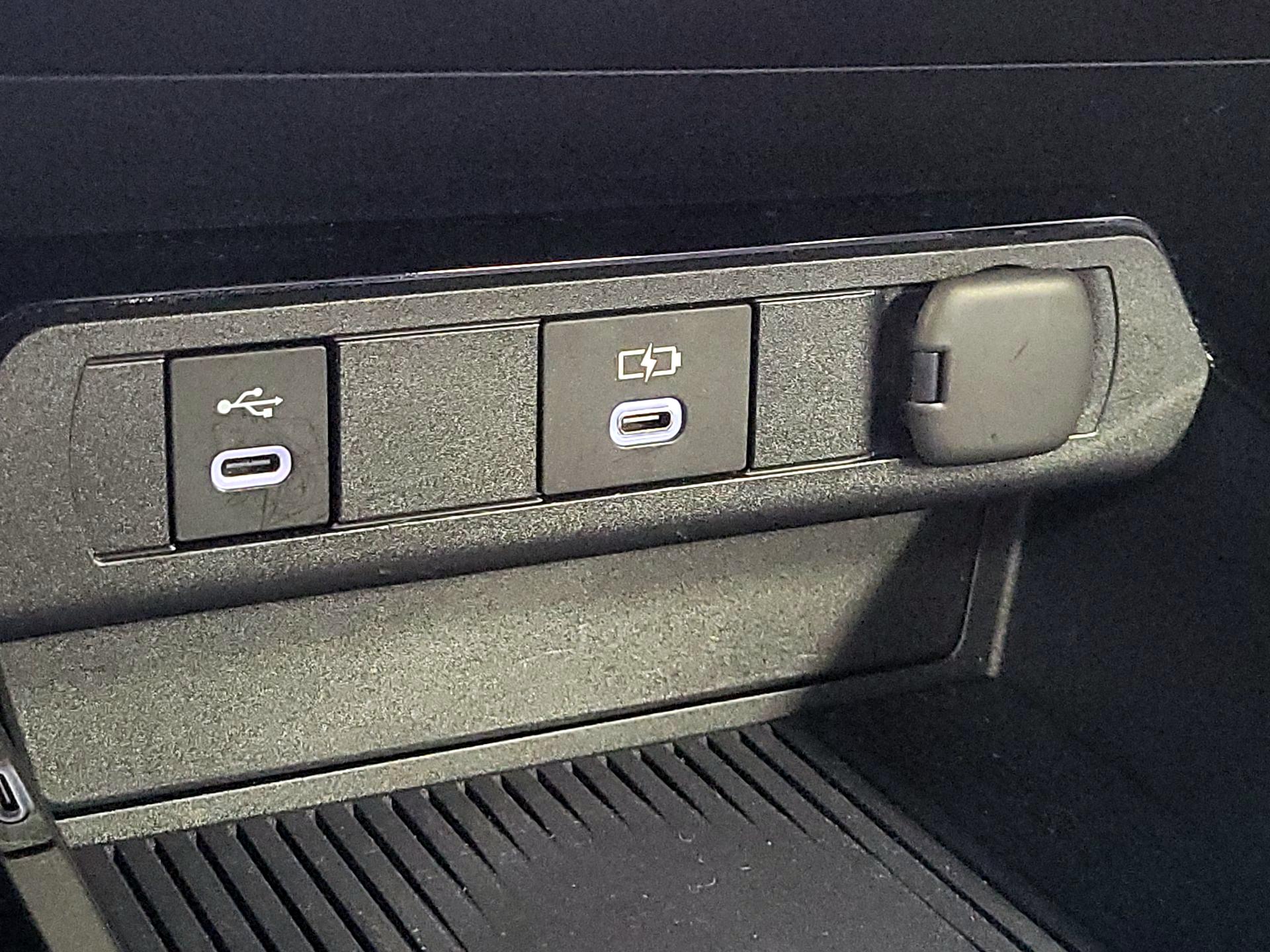 Thumbnail: 2025 Toyota Prius - 16