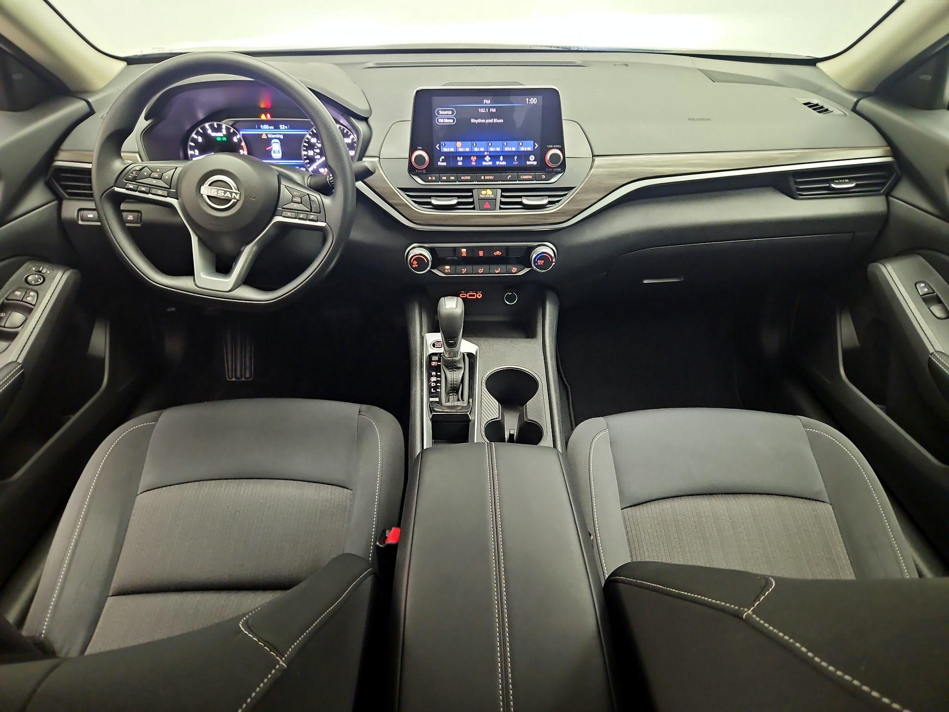 Thumbnail: 2025 Nissan Altima - 9