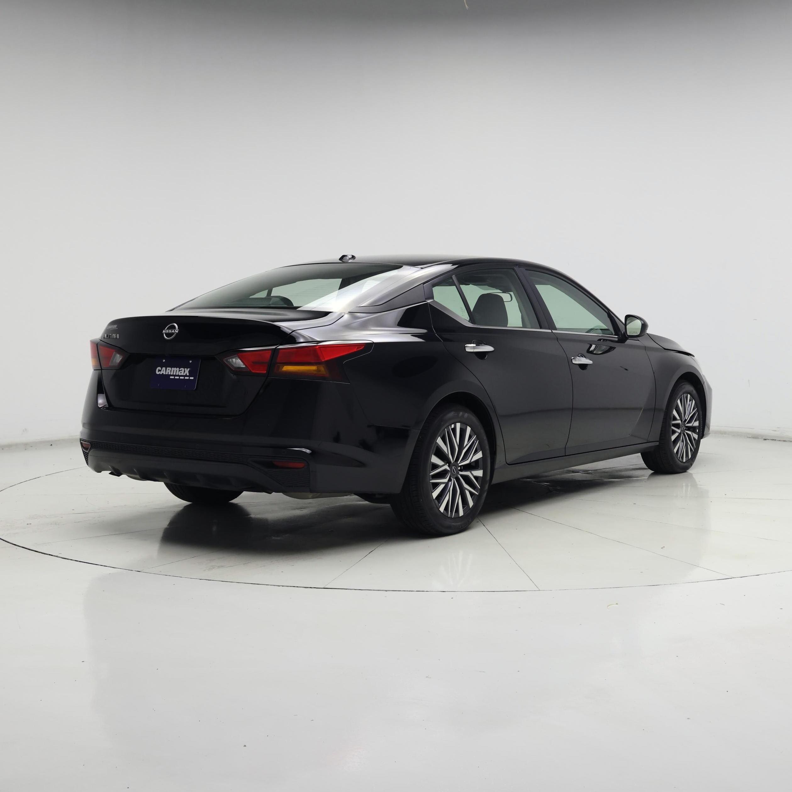 Thumbnail: 2025 Nissan Altima - 8