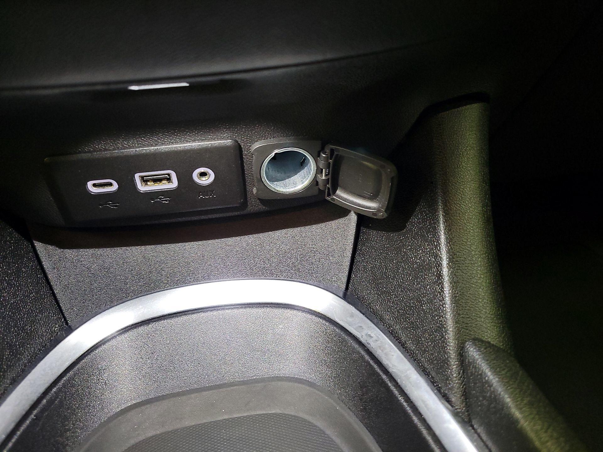 Thumbnail: 2024 Chevrolet Malibu - 16