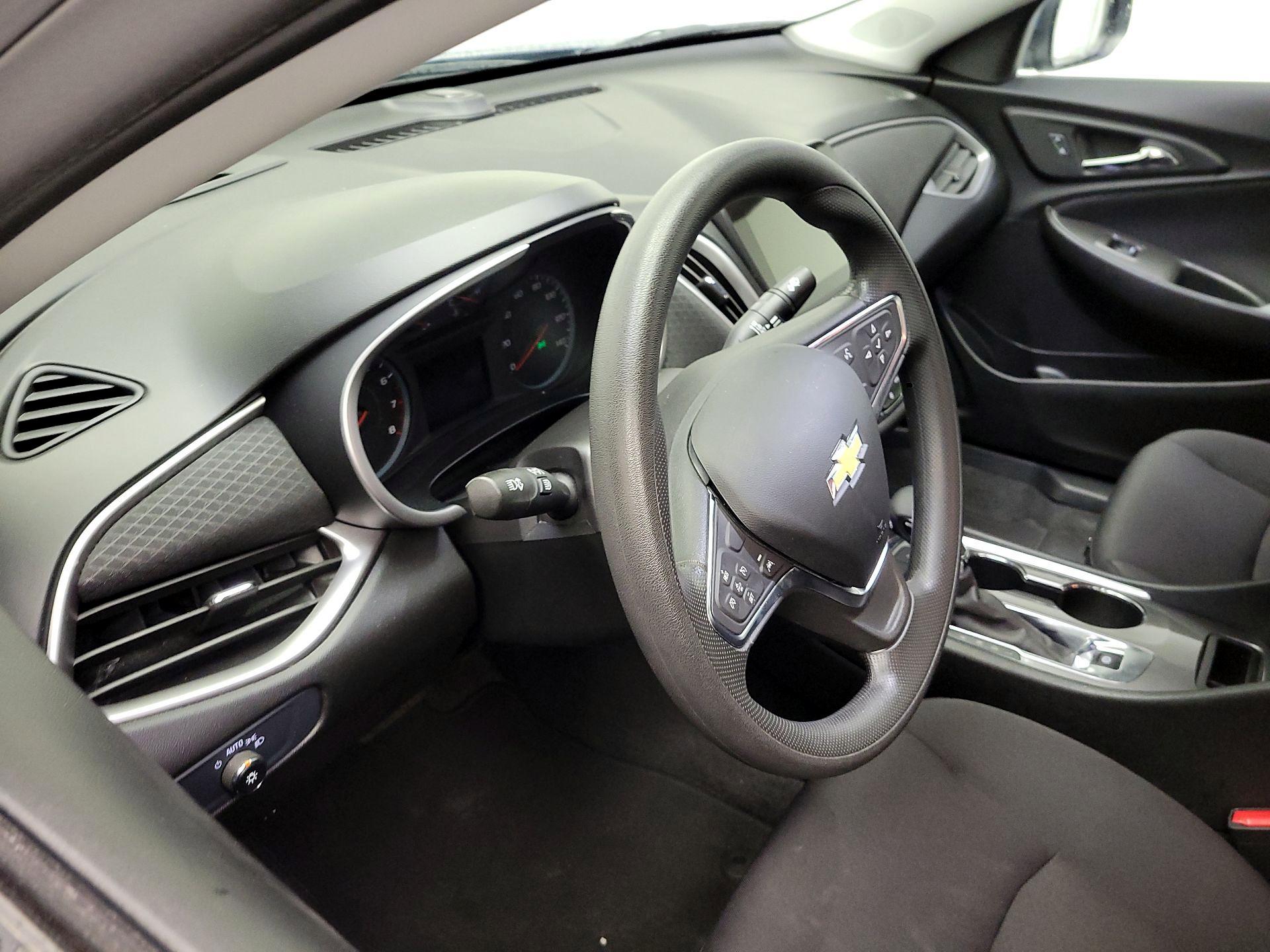 Thumbnail: 2024 Chevrolet Malibu - 8