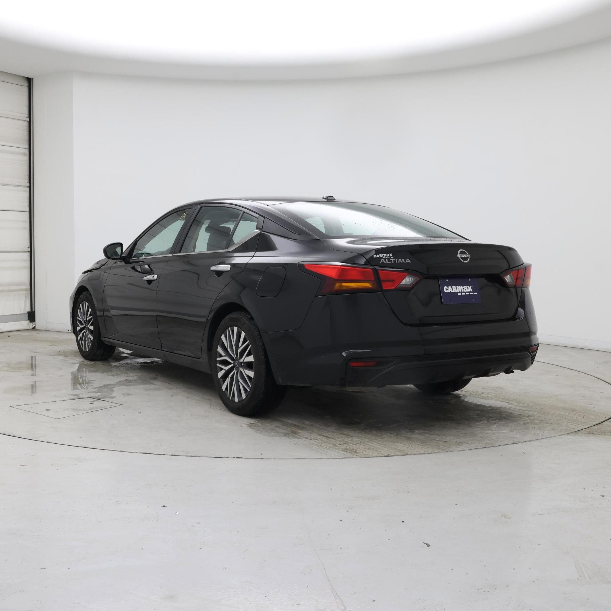 Thumbnail: 2025 Nissan Altima - 2