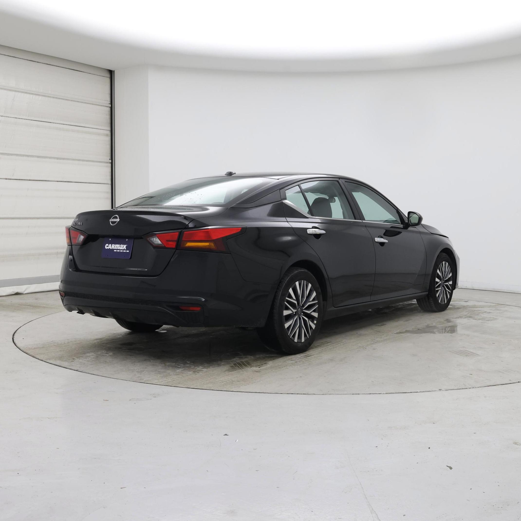 Thumbnail: 2025 Nissan Altima - 8