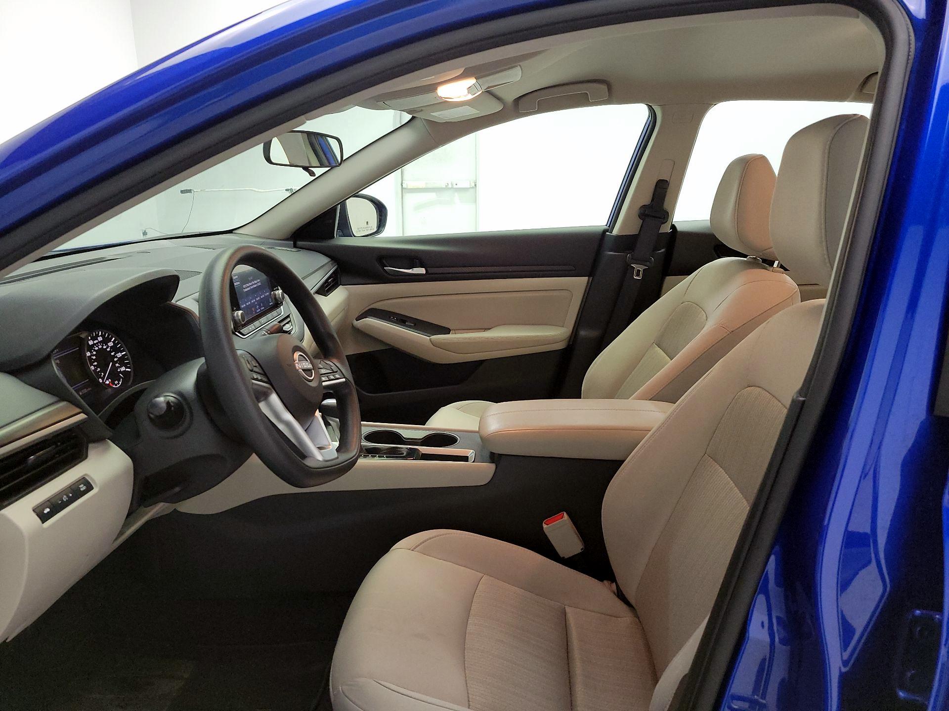 Thumbnail: 2025 Nissan Altima - 11