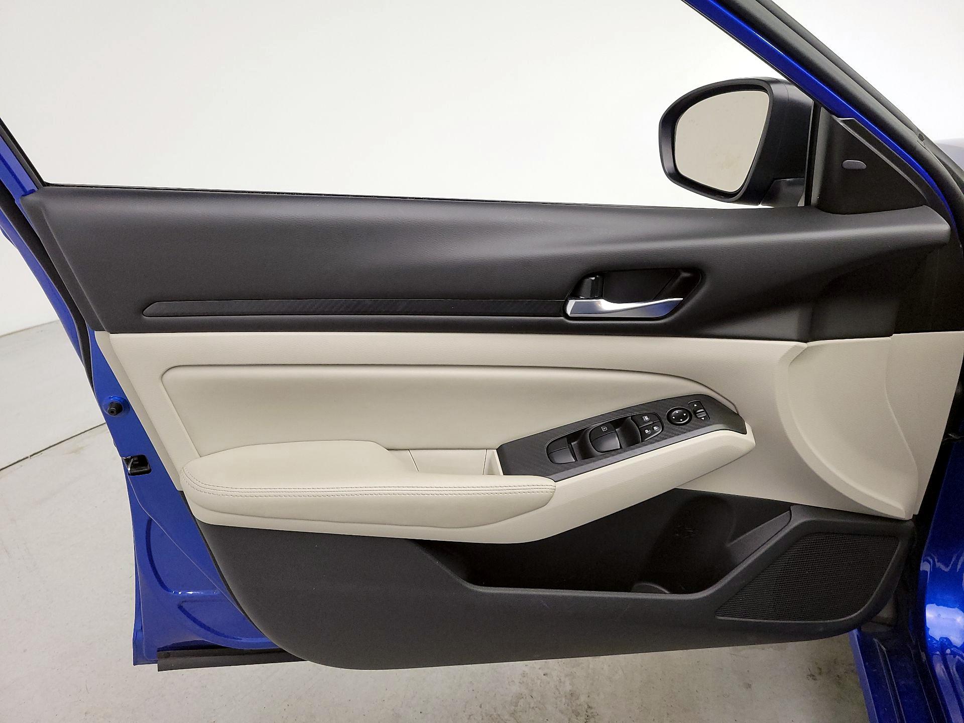 Thumbnail: 2025 Nissan Altima - 12