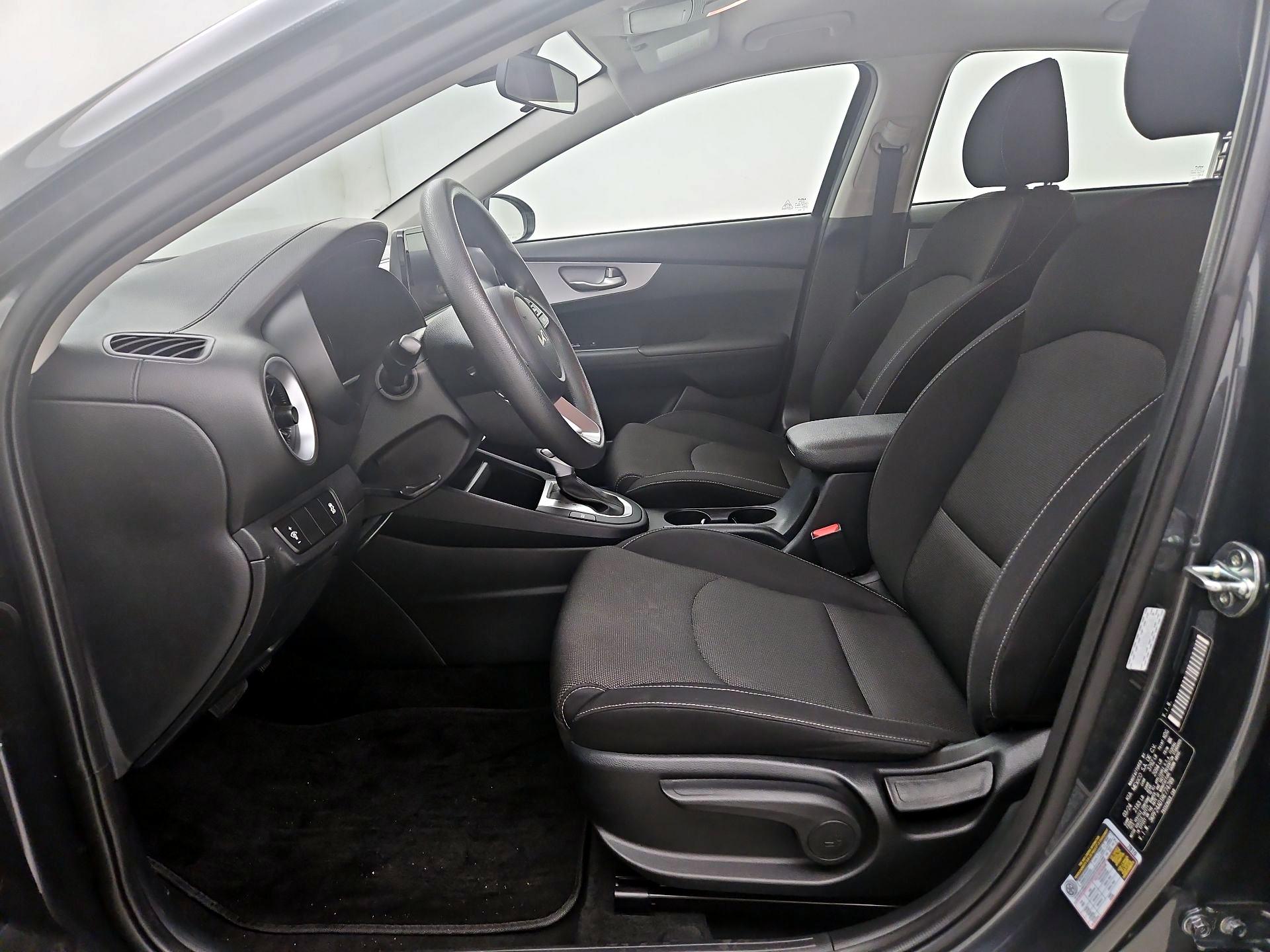 Thumbnail: 2024 Kia Forte - 11