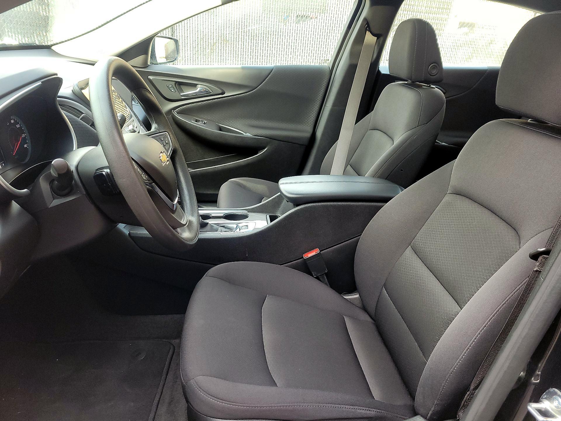 Thumbnail: 2024 Chevrolet Malibu - 9