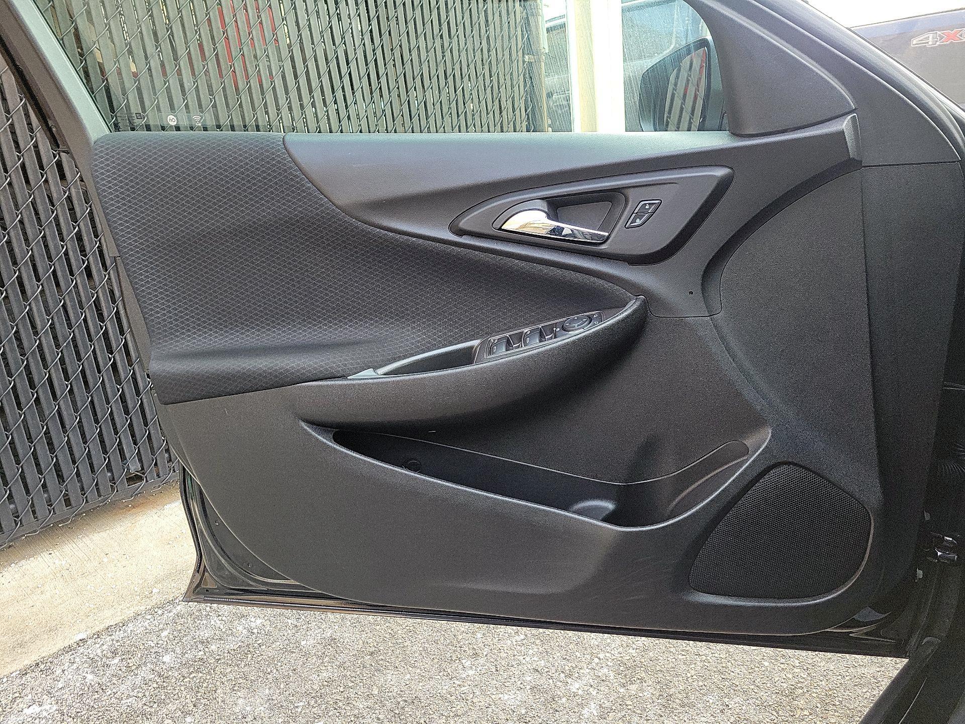 Thumbnail: 2024 Chevrolet Malibu - 10